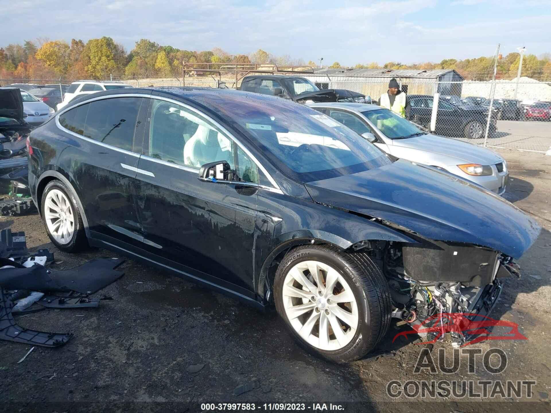 TESLA MODEL X 2020 - 5YJXCBE26LF219434