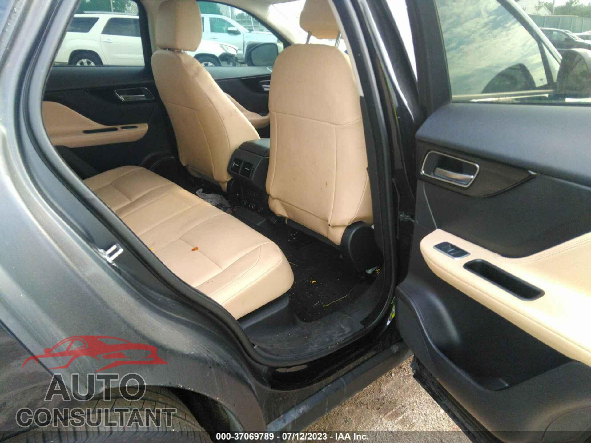 JAGUAR F-PACE 2017 - SADCJ2BV2HA488568