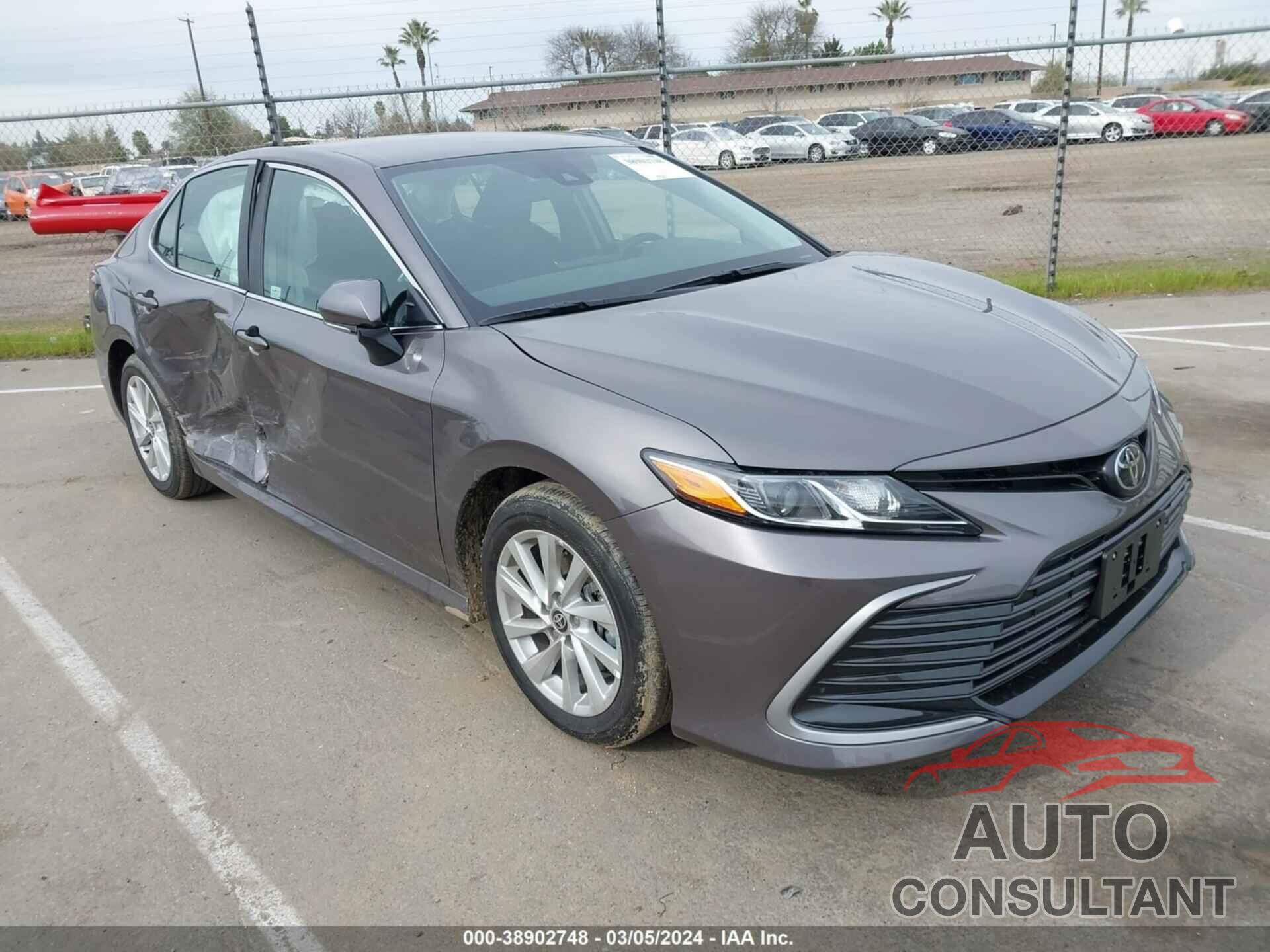 TOYOTA CAMRY 2024 - 4T1C11AK1RU894348