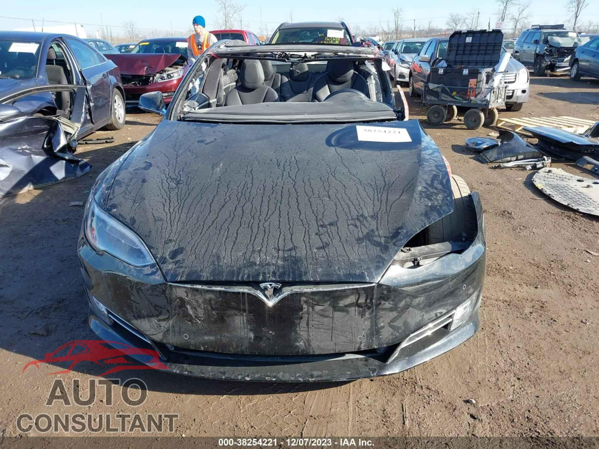 TESLA MODEL S 2017 - 5YJSA1E2XHF233001