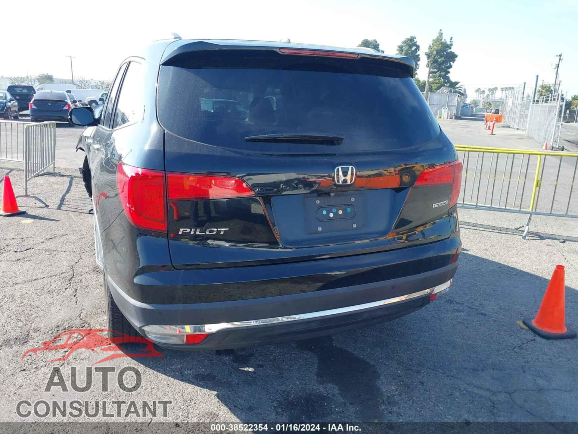 HONDA PILOT 2017 - 5FNYF5H92HB014738