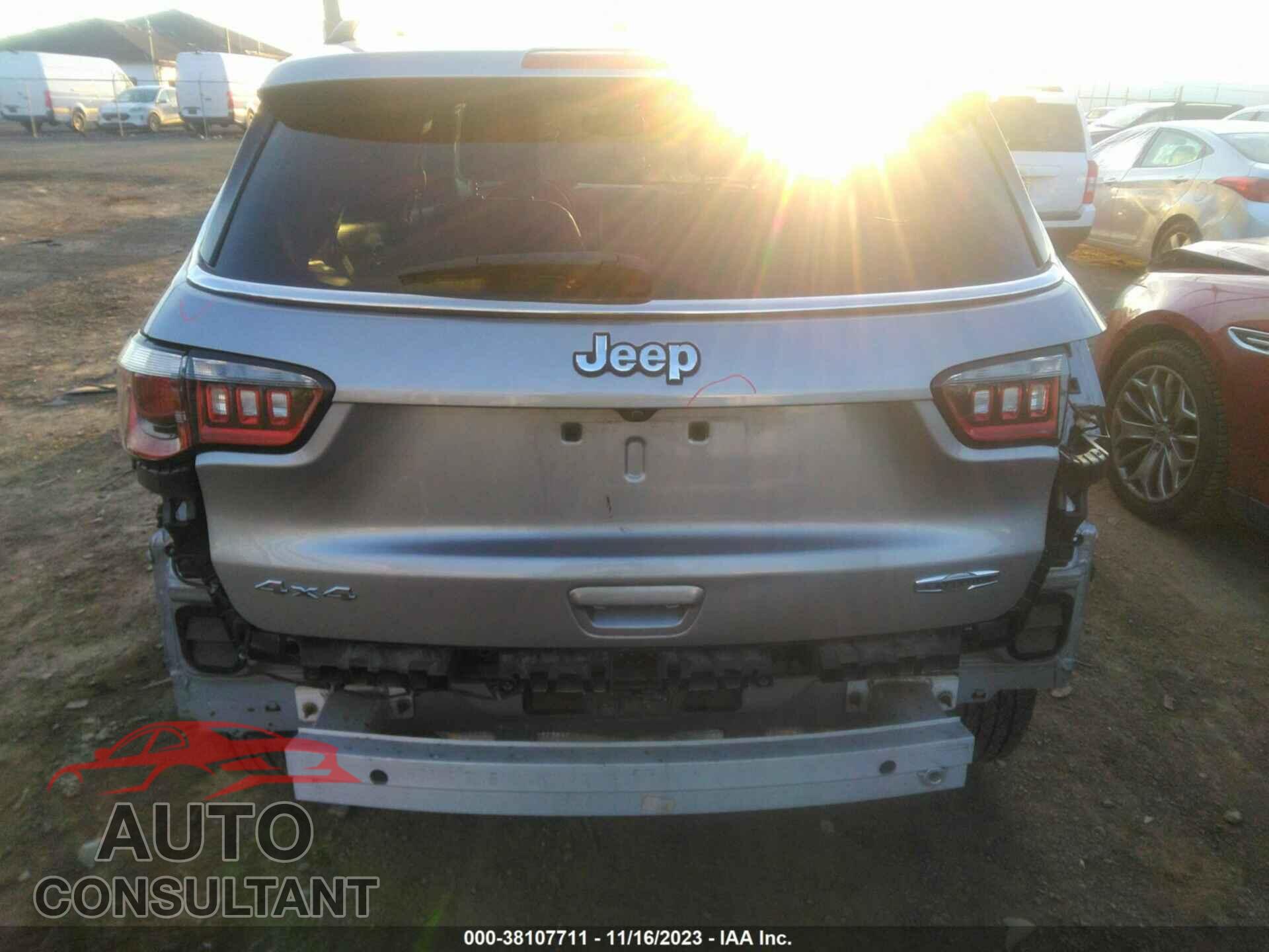 JEEP COMPASS 2018 - 3C4NJDBB1JT252563