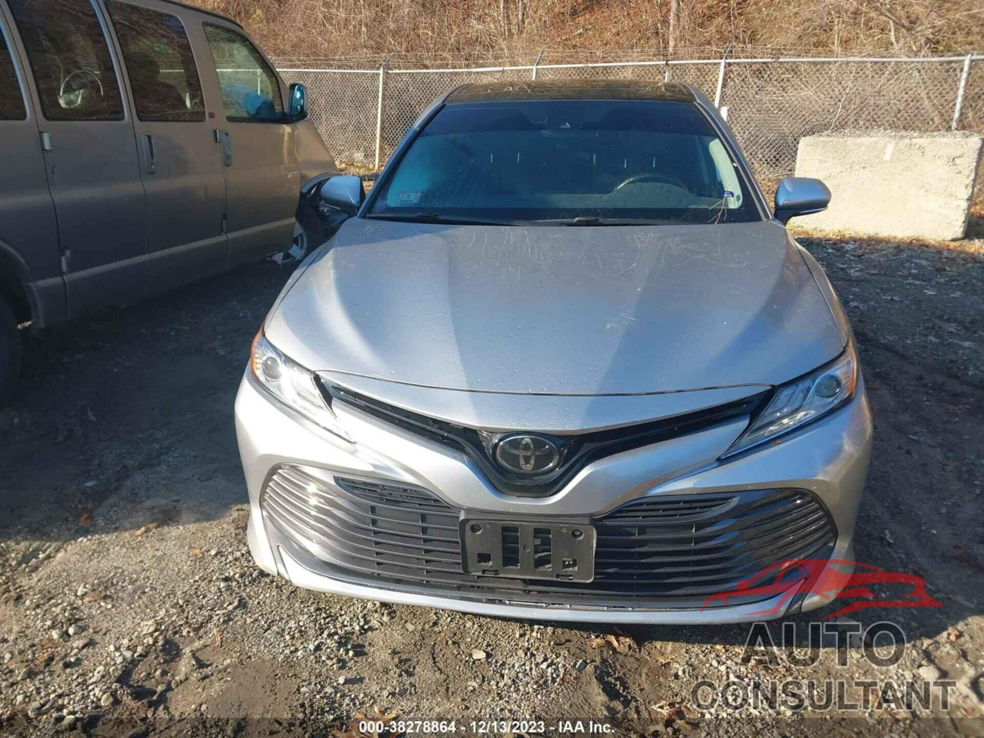 TOYOTA CAMRY 2019 - 4T1B11HK0KU738888