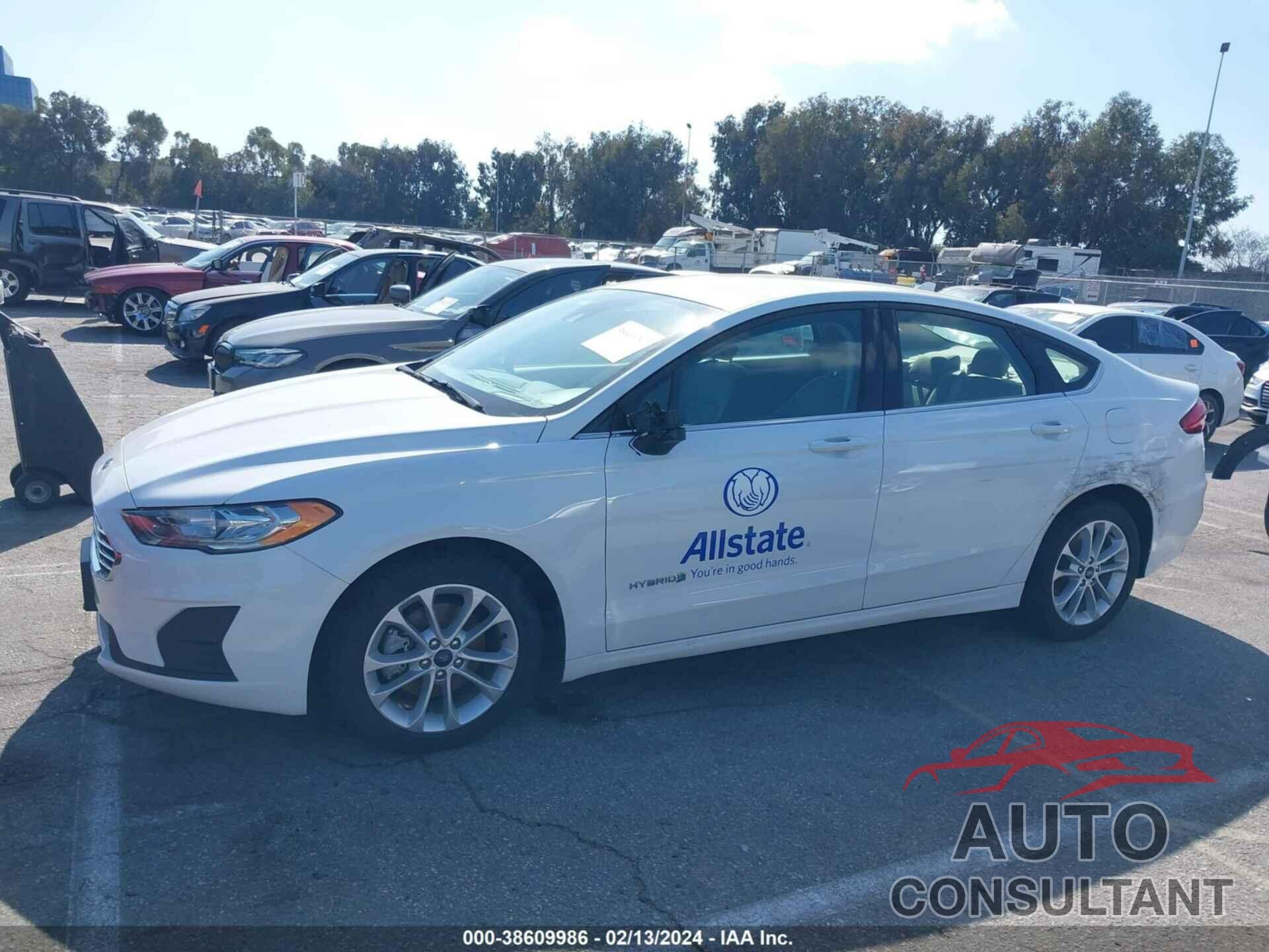 FORD FUSION HYBRID 2019 - 3FA6P0LU0KR137775