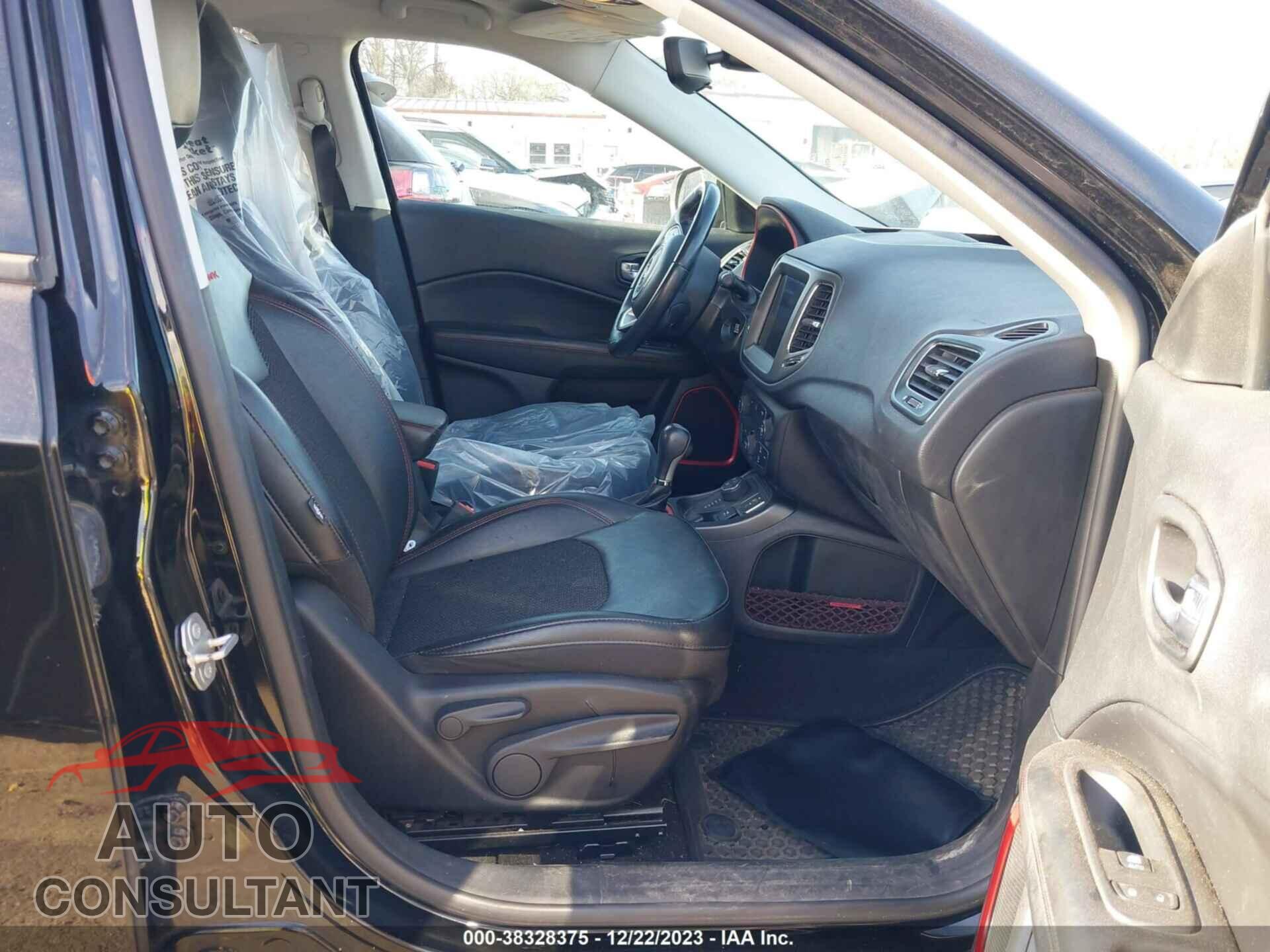 JEEP COMPASS 2019 - 3C4NJDDB9KT618204