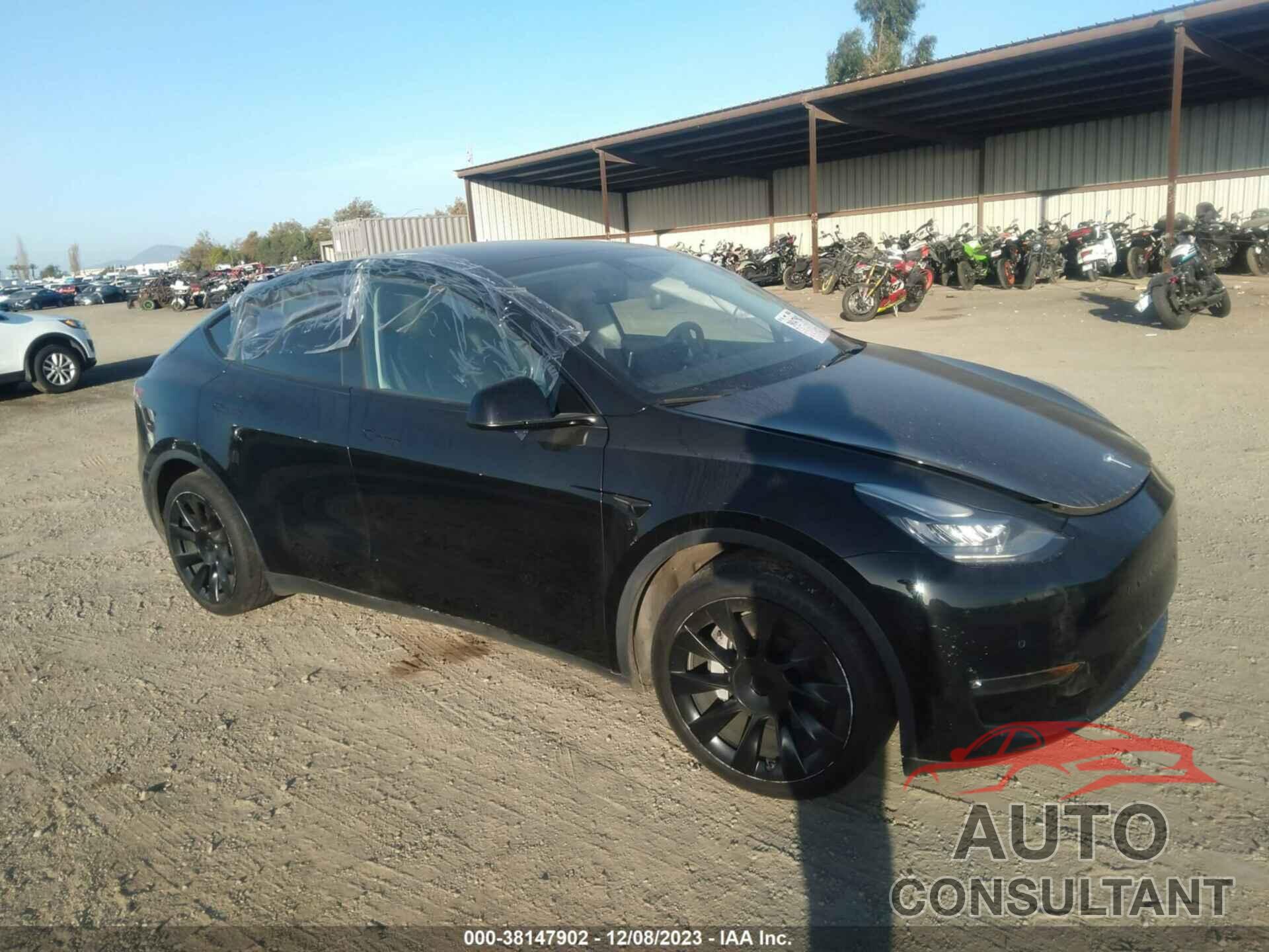 TESLA MODEL Y 2021 - 5YJYGDEE0MF216917