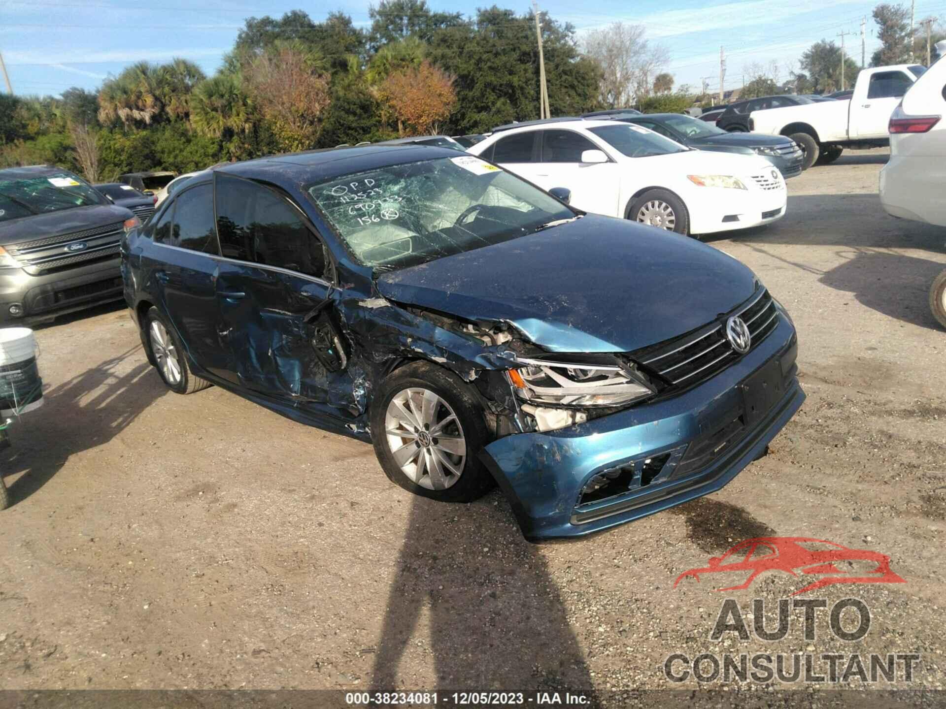 VOLKSWAGEN JETTA 2016 - 3VWD67AJ8GM261669