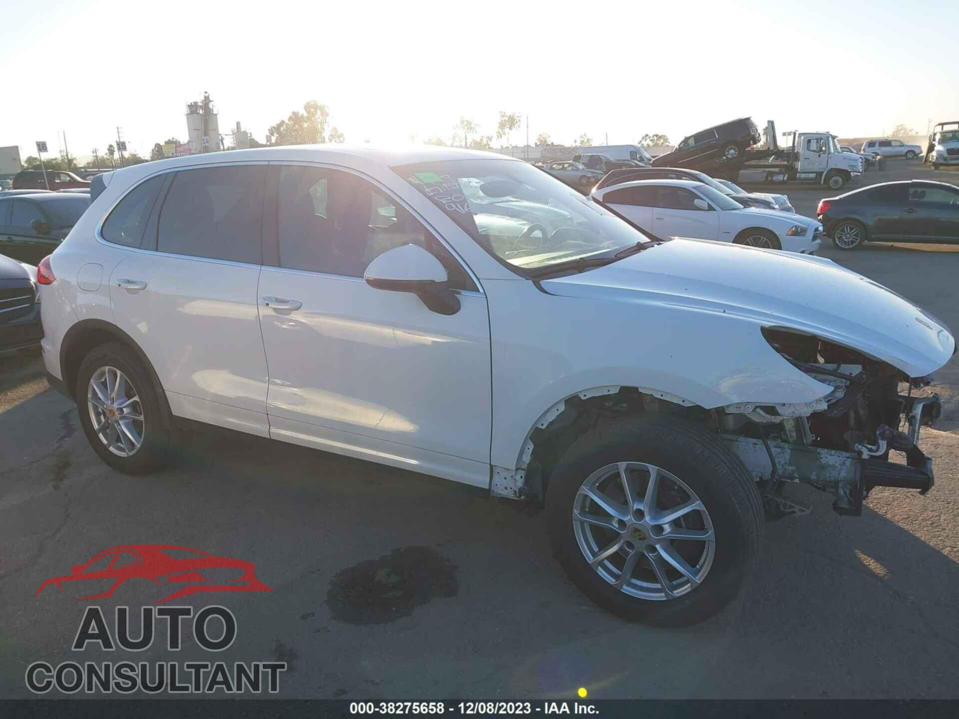 PORSCHE CAYENNE 2018 - WP1AA2A23JKA01192