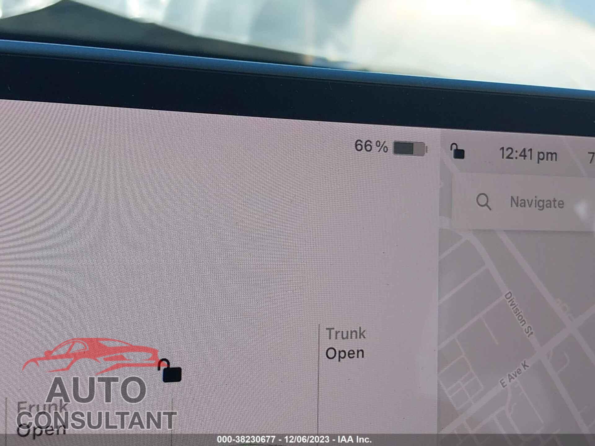 TESLA MODEL Y 2021 - 5YJYGDED1MF110404
