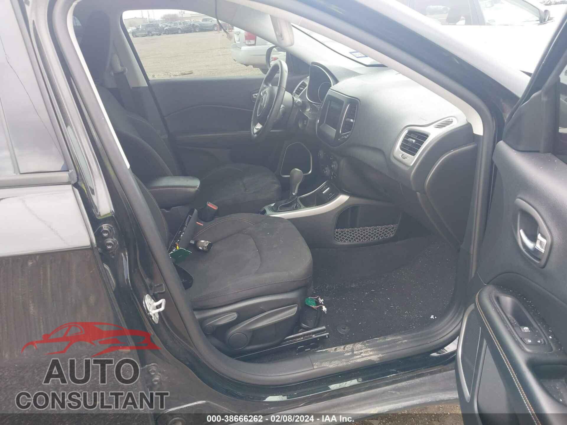 JEEP COMPASS 2020 - 3C4NJCAB3LT102016