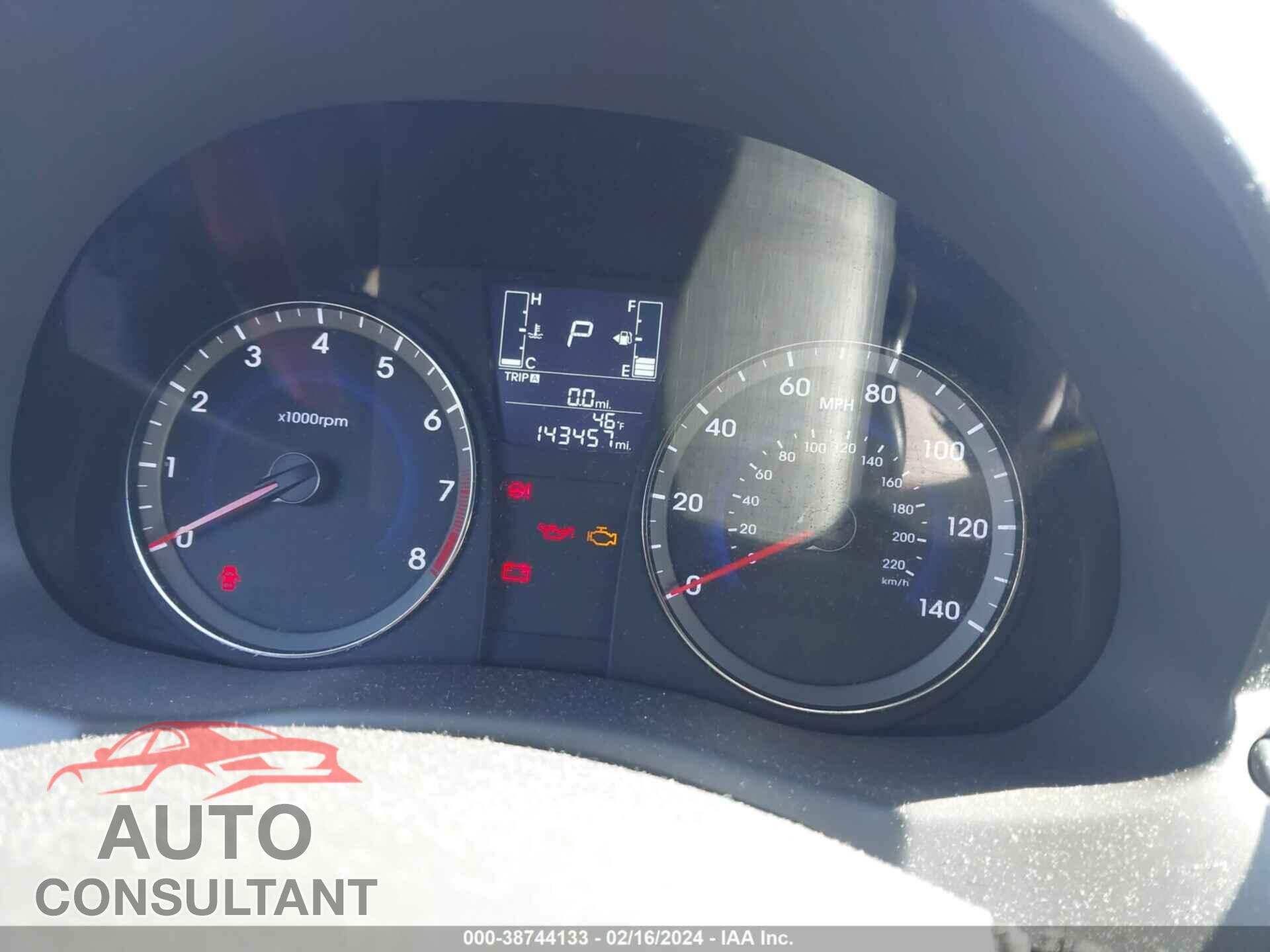 HYUNDAI ACCENT 2016 - KMHCT5AE5GU242549