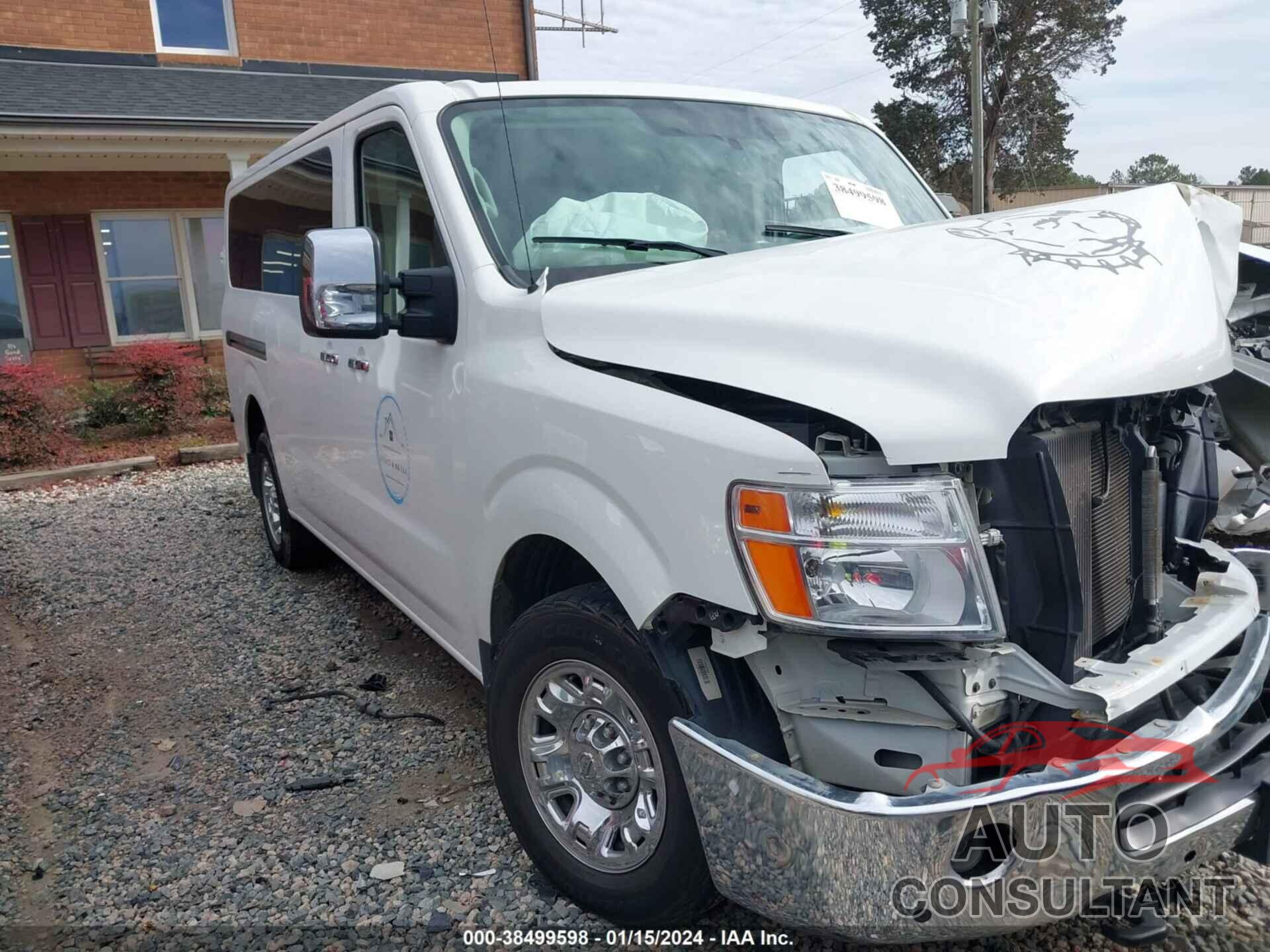 NISSAN NV 2018 - 5BZAF0AA3JN850915