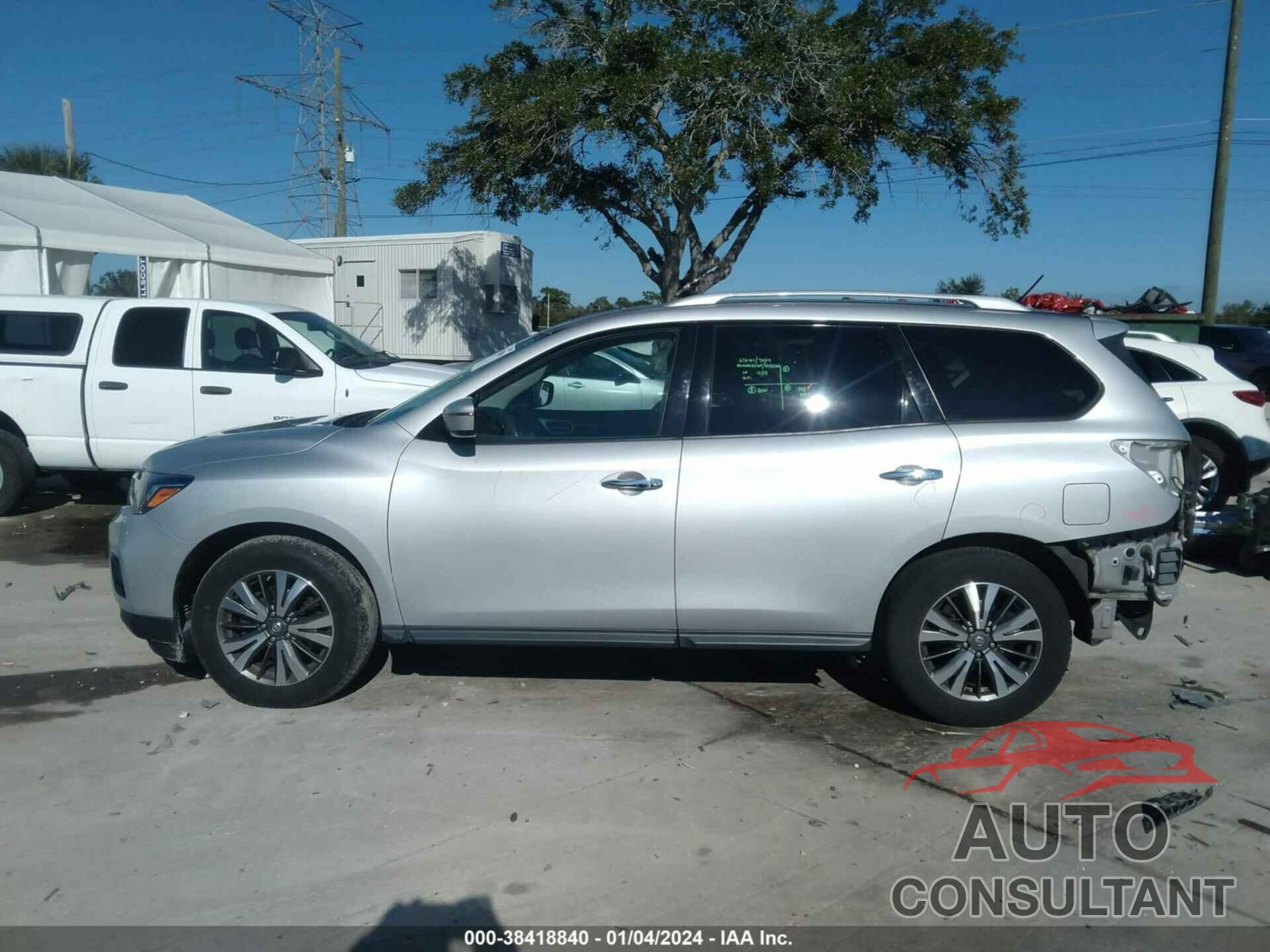 NISSAN PATHFINDER 2017 - 5N1DR2MNXHC672422