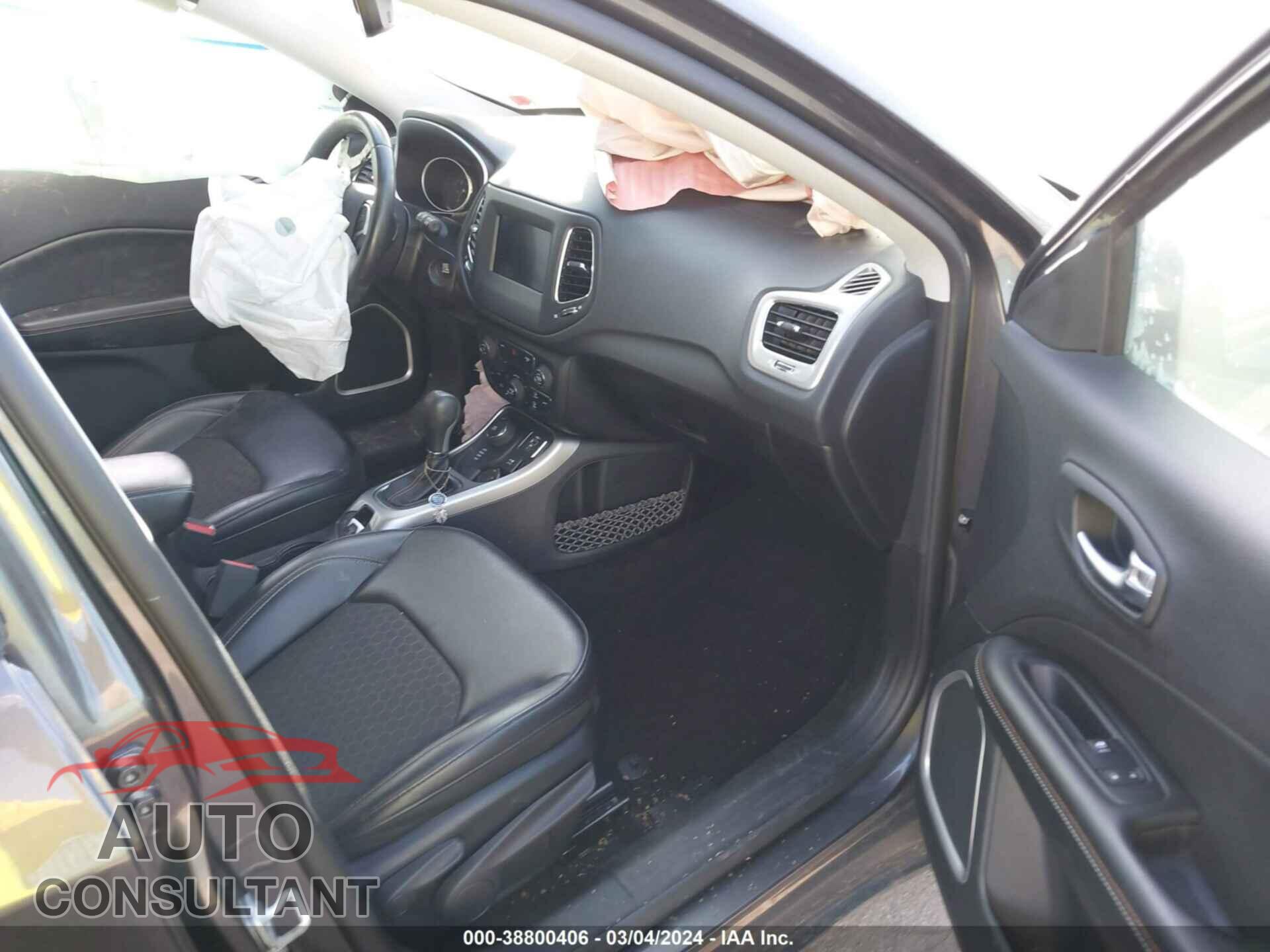 JEEP COMPASS 2020 - 3C4NJDBB0LT112717