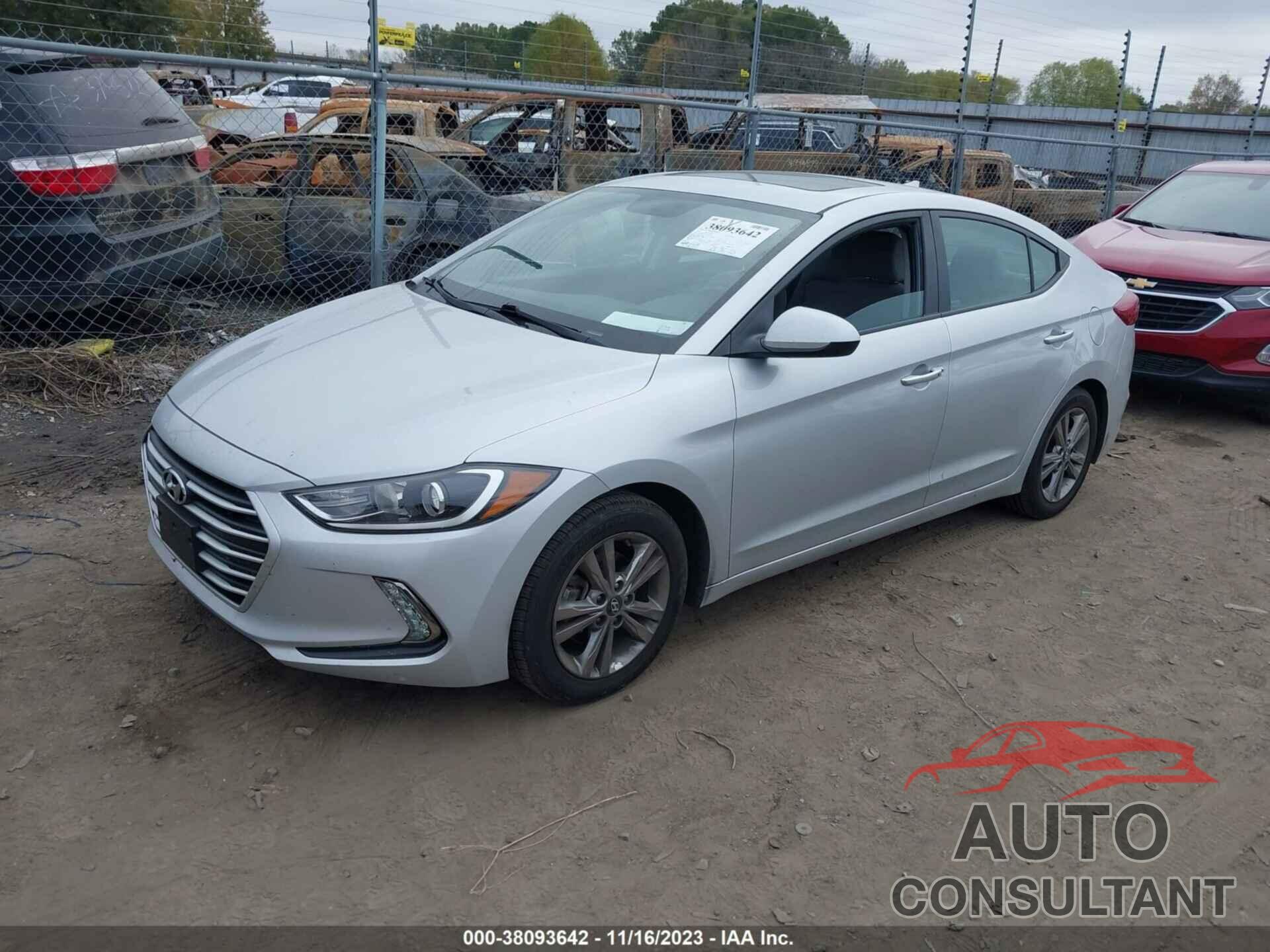 HYUNDAI ELANTRA 2018 - KMHD84LF8JU577494