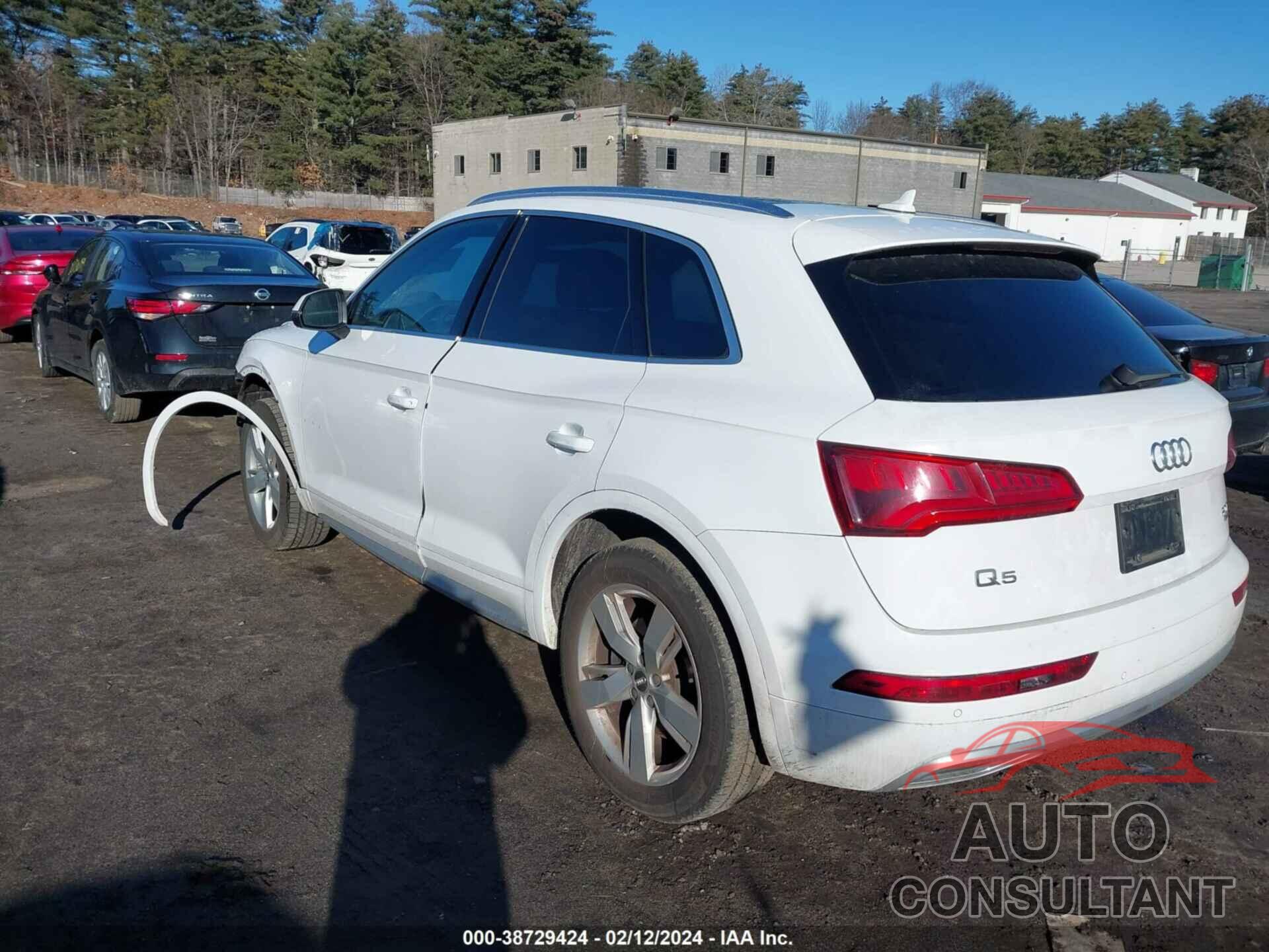 AUDI Q5 2018 - WA1BNAFY3J2222108