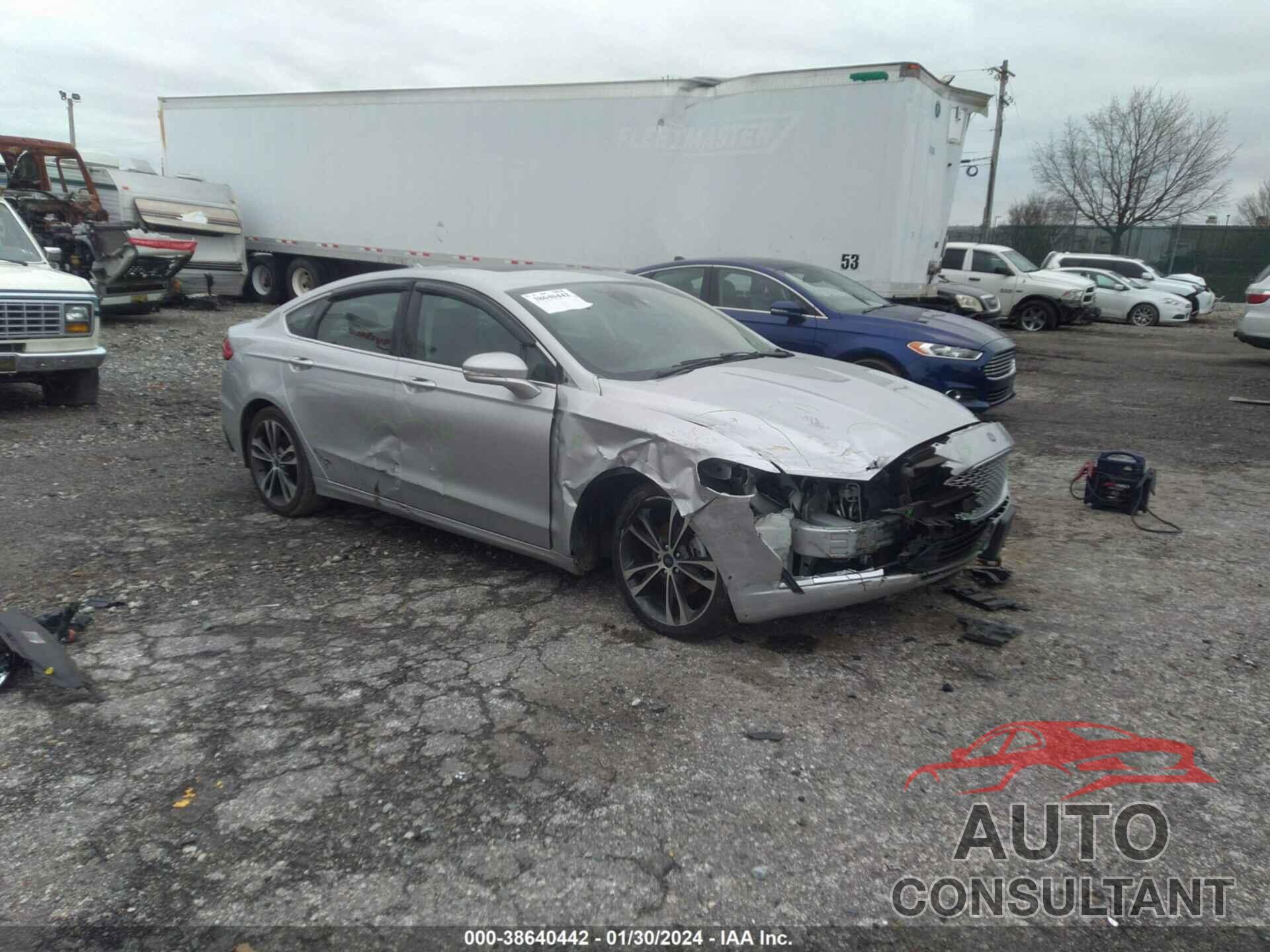 FORD FUSION 2019 - 3FA6P0D9XKR152603