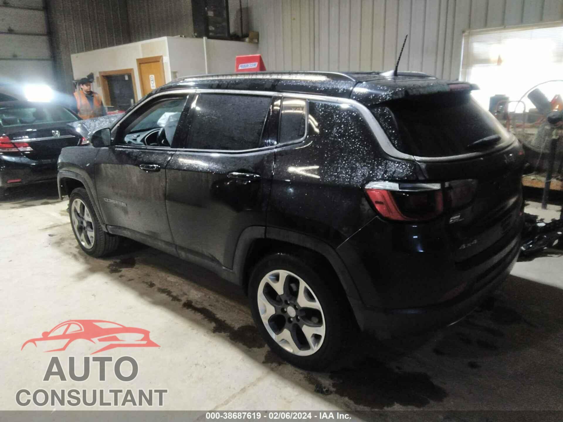 JEEP COMPASS 2018 - 3C4NJDCB3JT131922