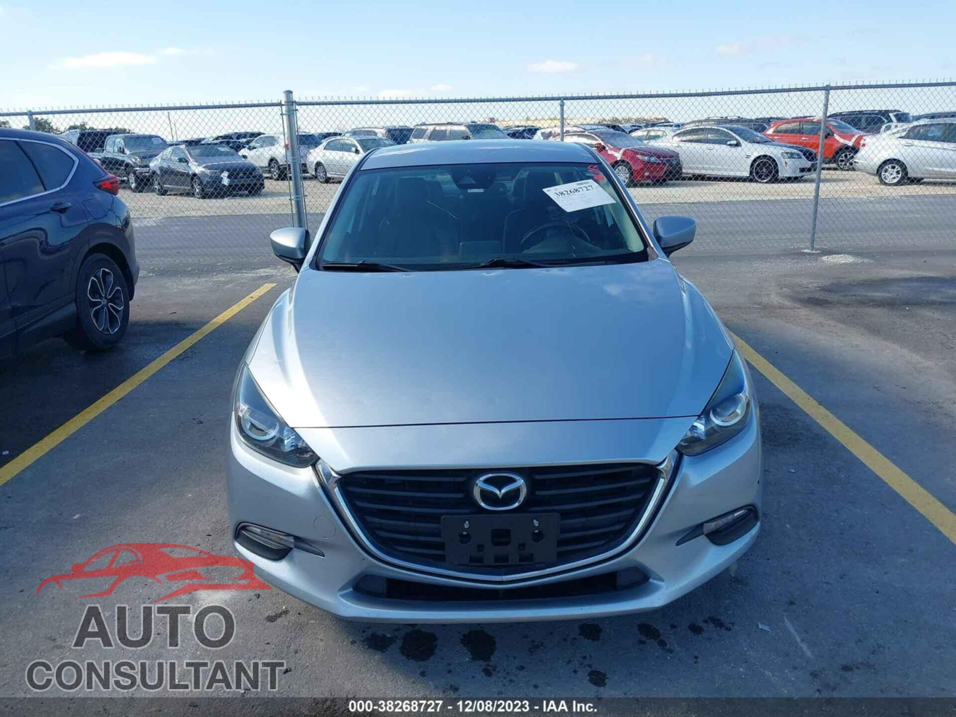 MAZDA MAZDA3 2018 - 3MZBN1V36JM201156