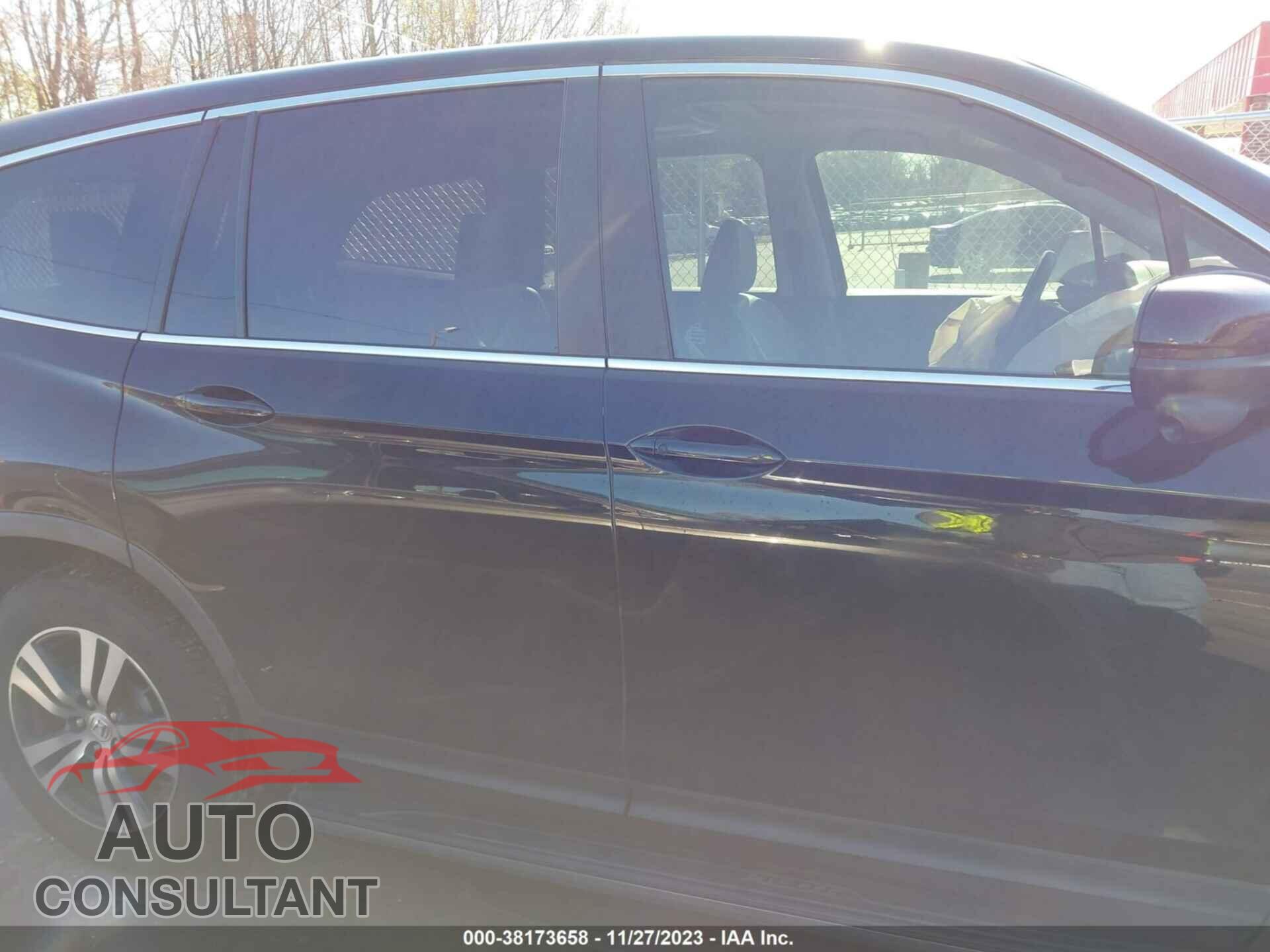 HONDA PILOT 2017 - 5FNYF5H57HB012268