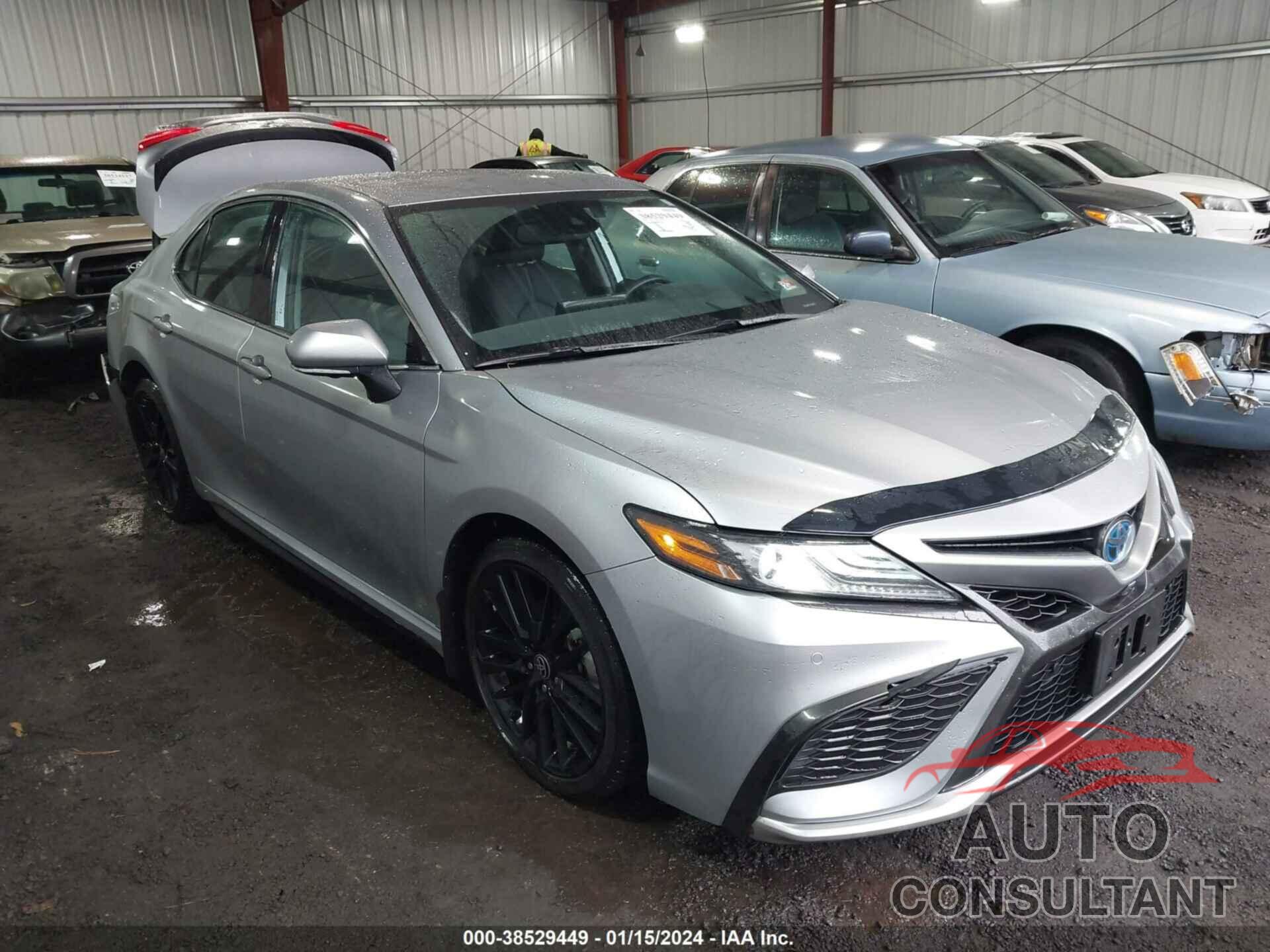 TOYOTA CAMRY 2022 - 4T1K31AK3NU572438