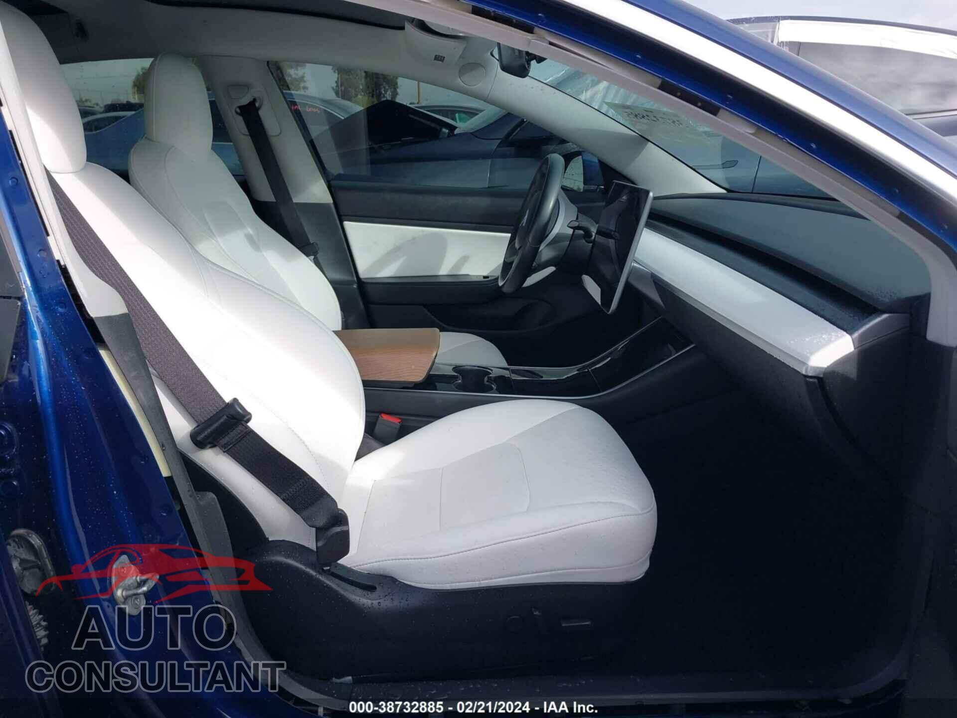 TESLA MODEL 3 2019 - 5YJ3E1EA9KF317947
