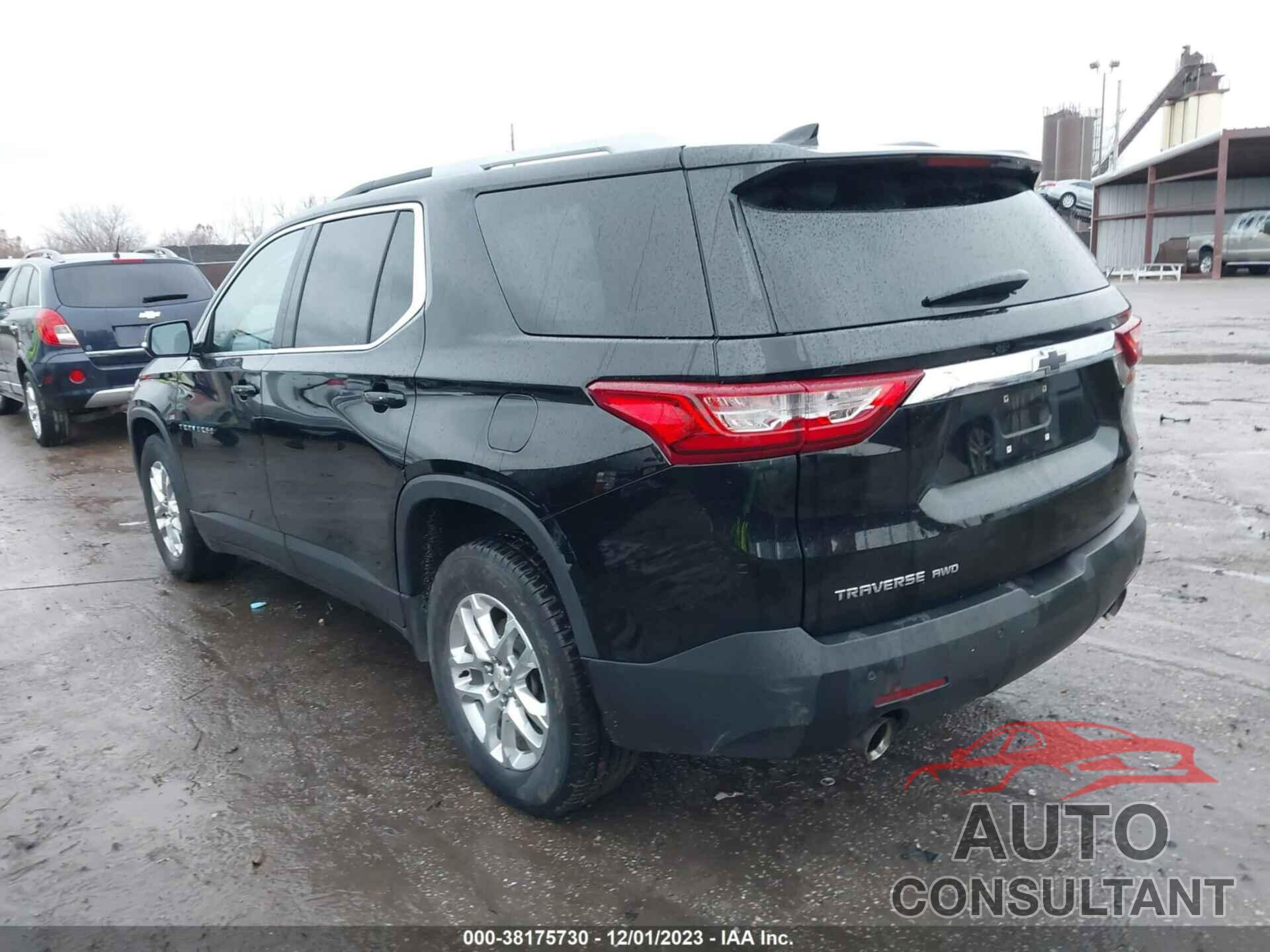 CHEVROLET TRAVERSE 2018 - 1GNEVGKWXJJ267666