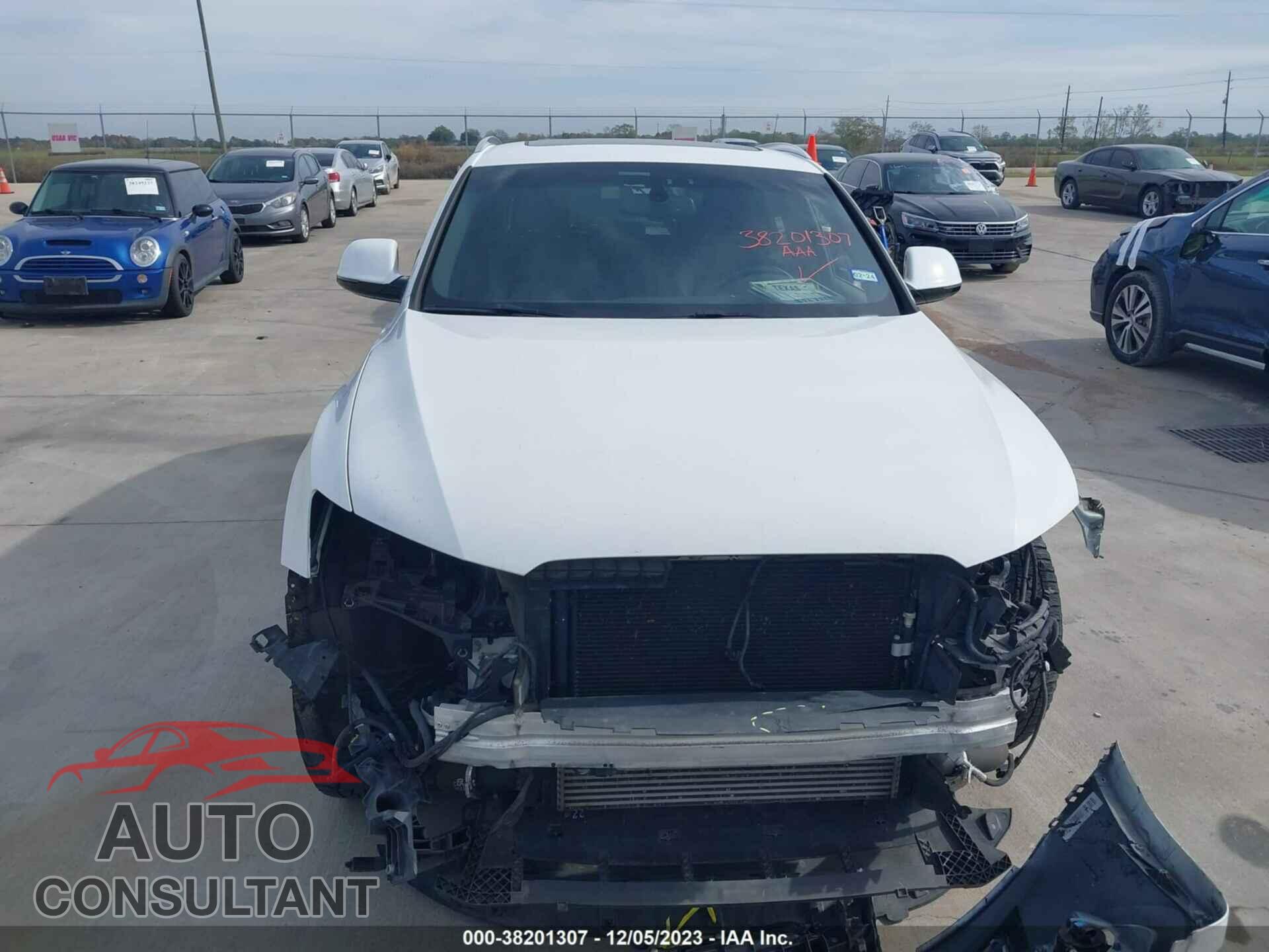 AUDI Q5 2017 - WA1M2AFP5HA040080