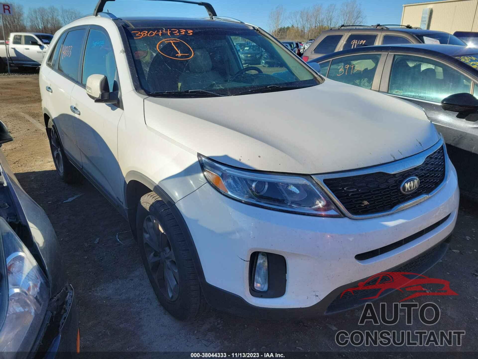 KIA SORENTO 2015 - 5XYKUDA78FG607797