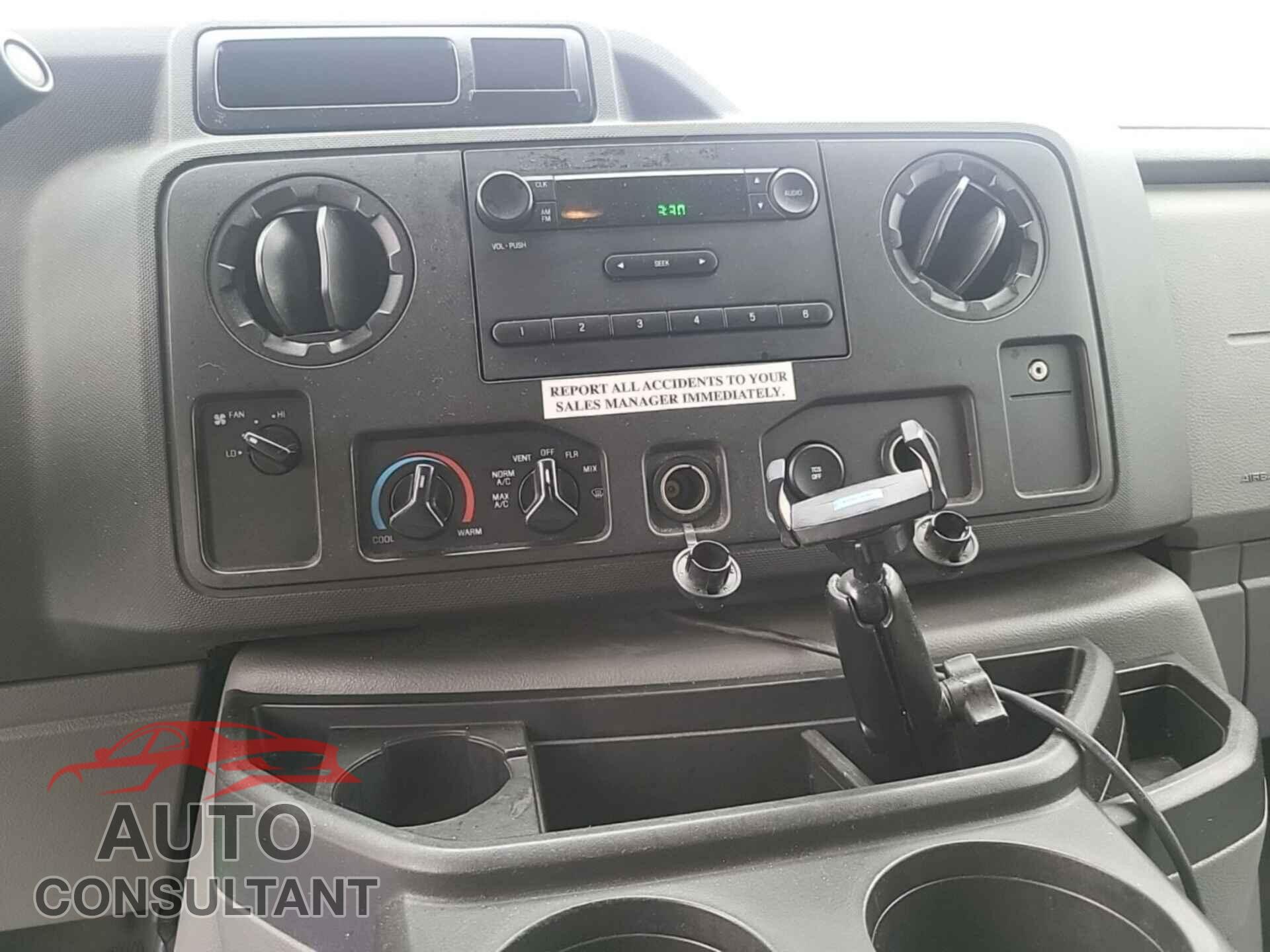 FORD E-450 CUTAWAY 2017 - 1FDXE4FS9HDC69064