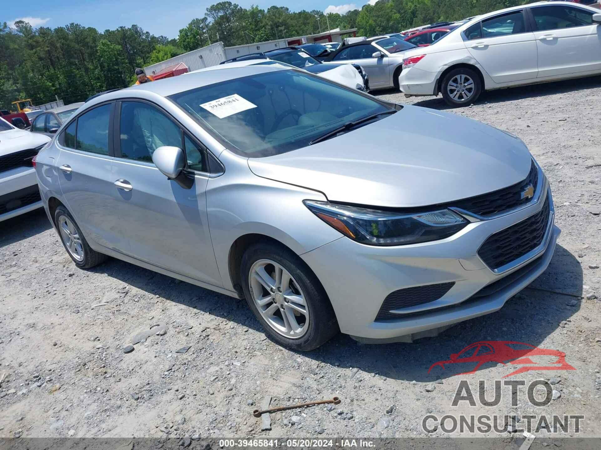 CHEVROLET CRUZE 2018 - 1G1BE5SM7J7184166