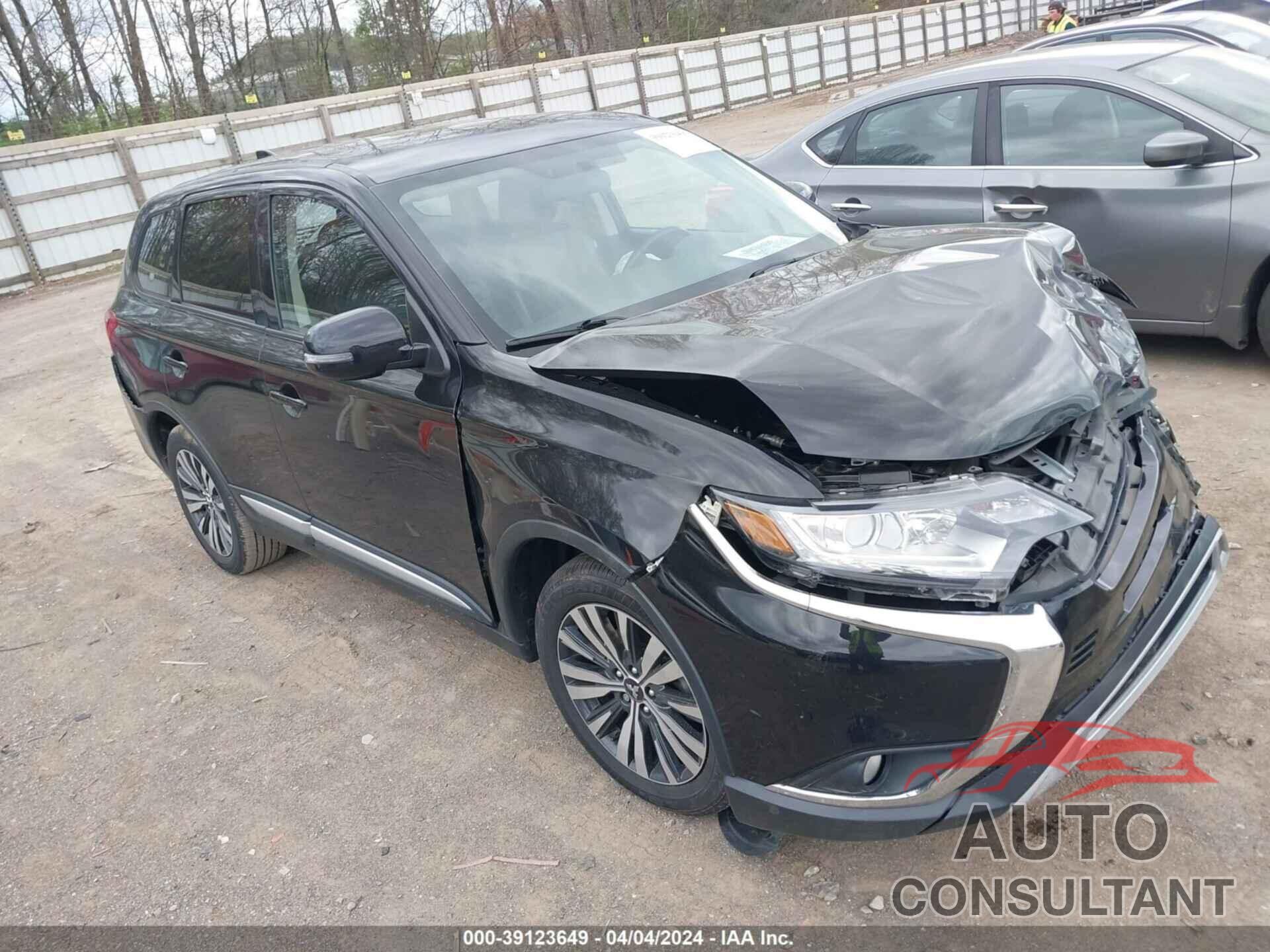 MITSUBISHI OUTLANDER 2019 - JA4AD3A31KZ015862
