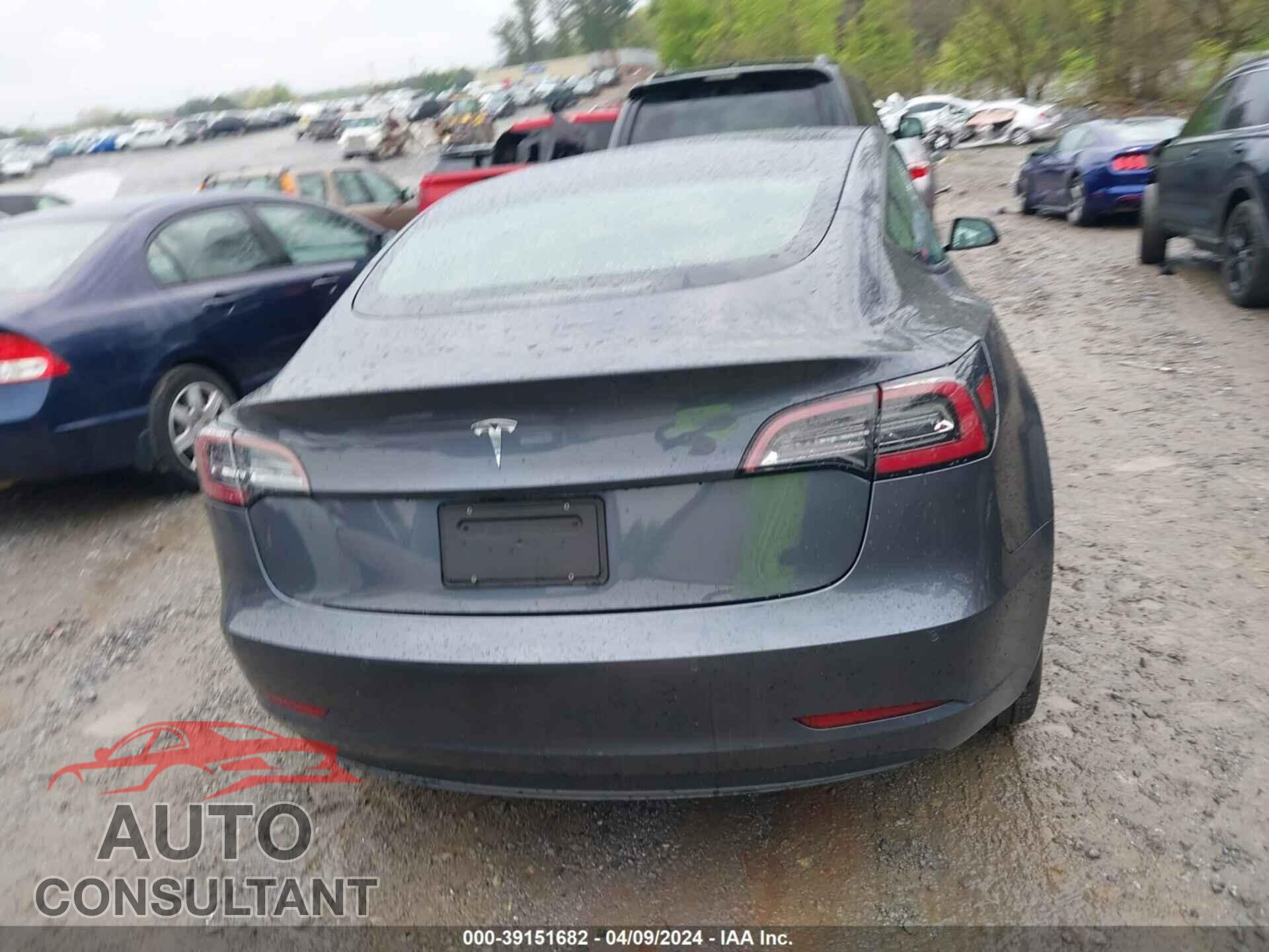 TESLA MODEL 3 2021 - 5YJ3E1EA6MF906120