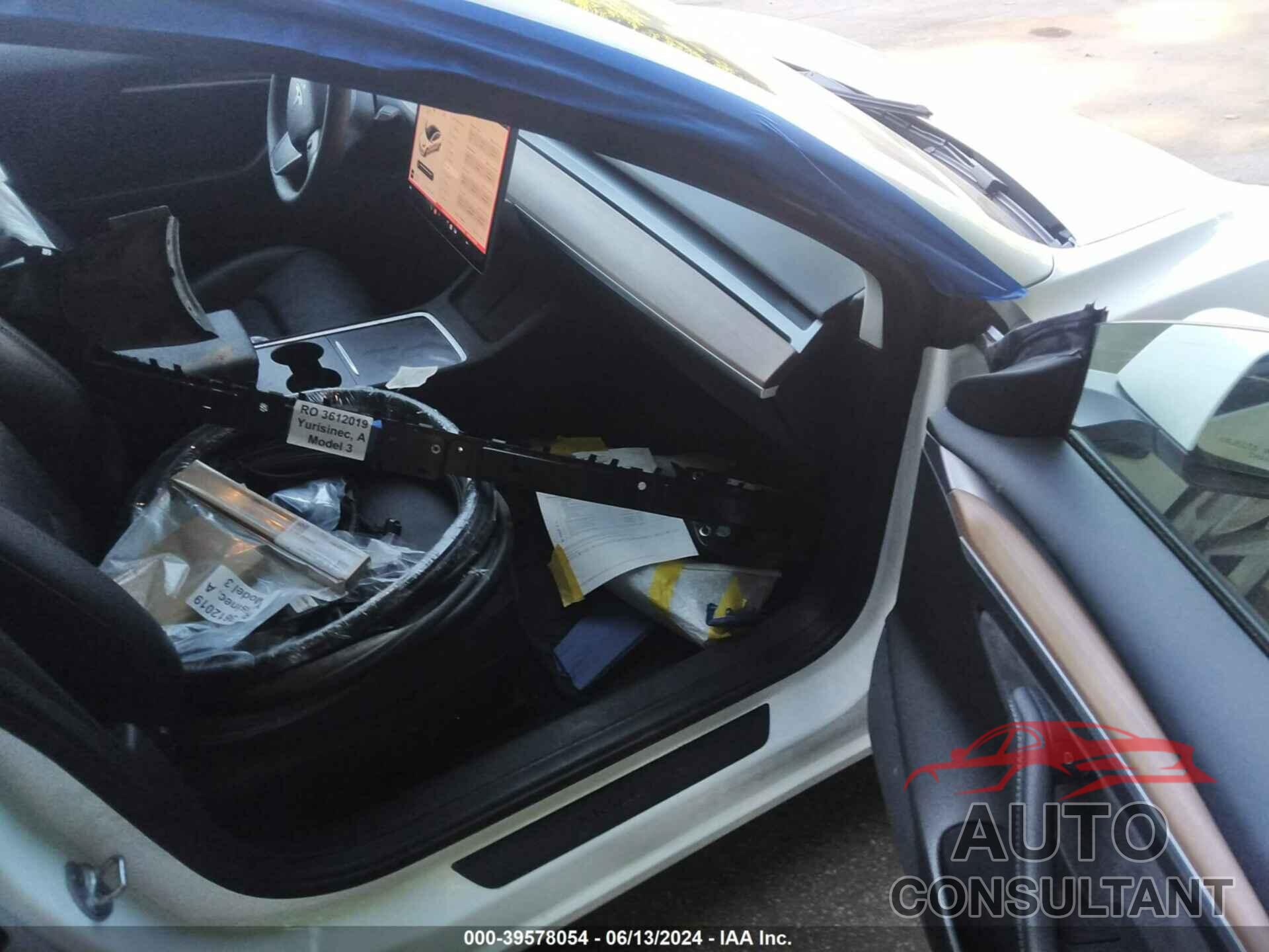 TESLA MODEL 3 2022 - 5YJ3E1EB3NF332778