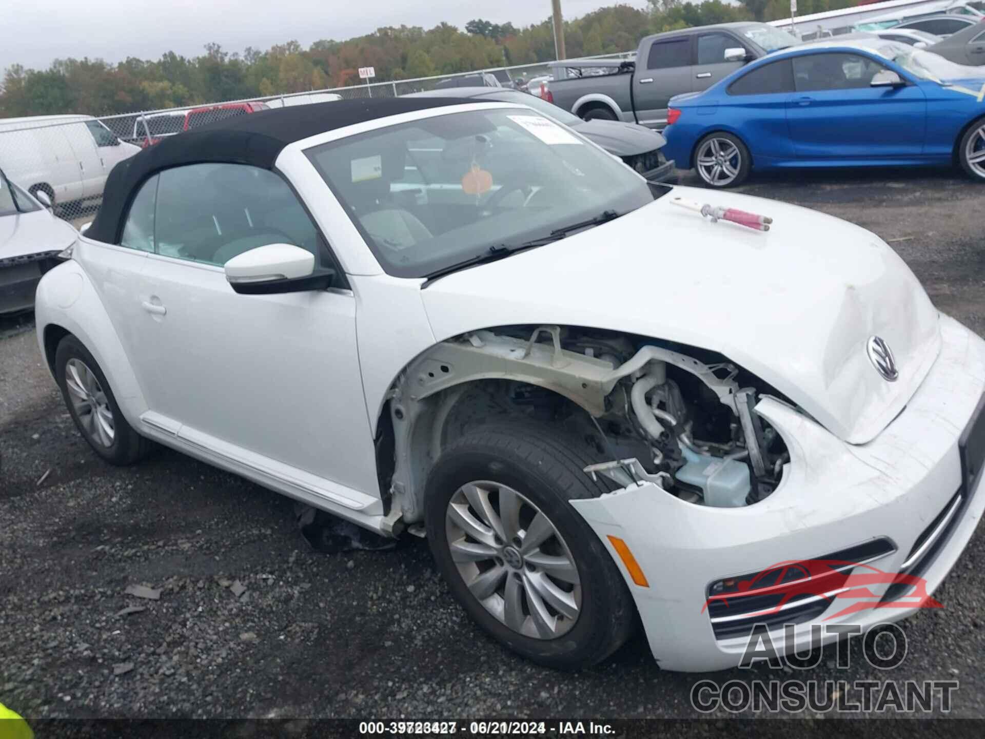 VOLKSWAGEN BEETLE 2018 - 3VW5DAATXJM516855