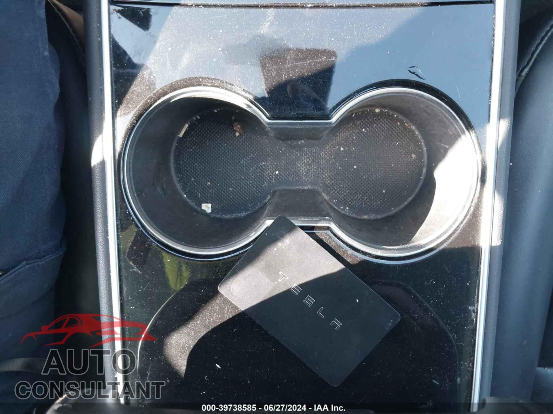 TESLA MODEL 3 2018 - 5YJ3E1EA7JF075965