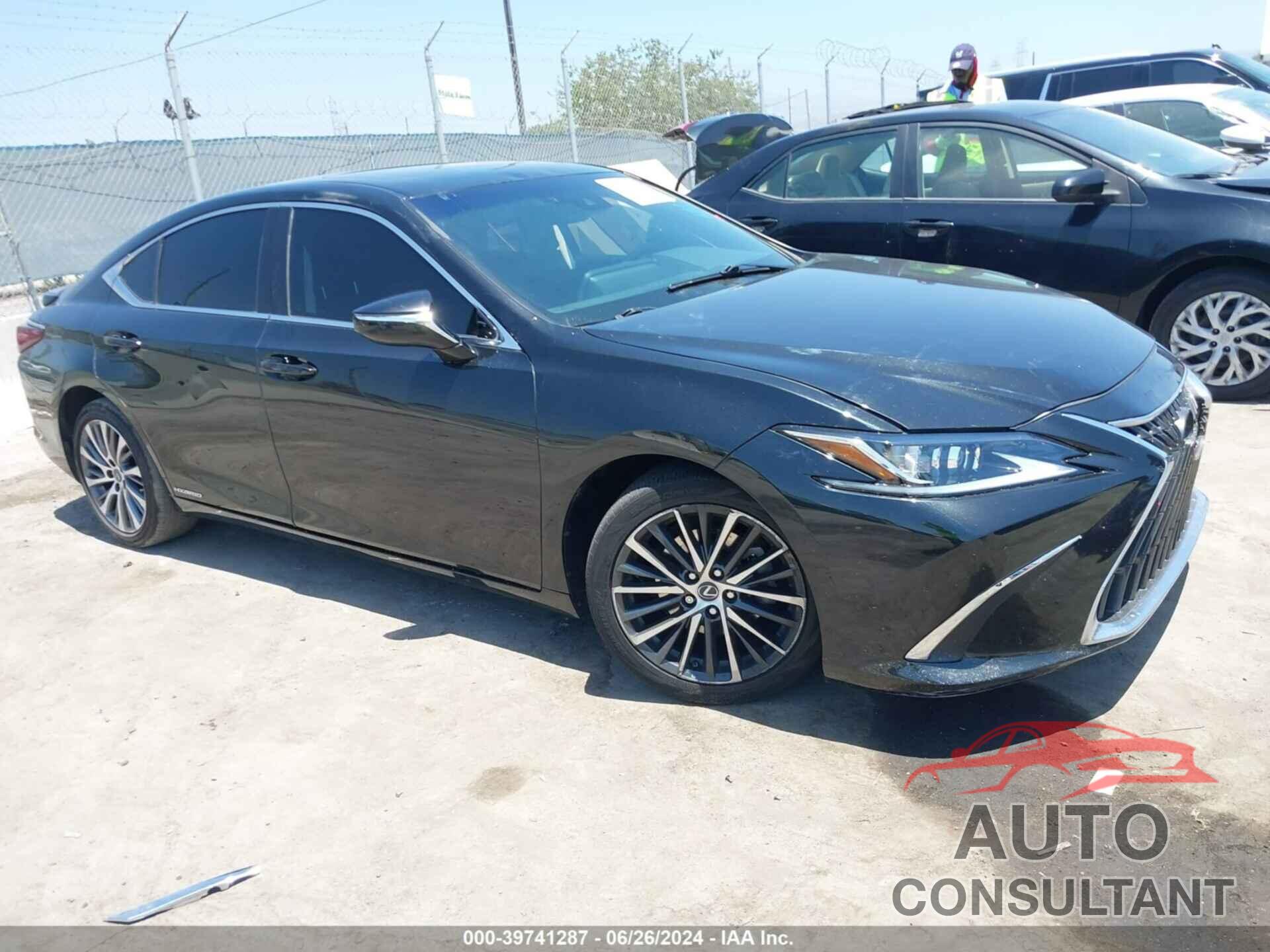 LEXUS ES 300H 2022 - 58ADA1C19NU022592