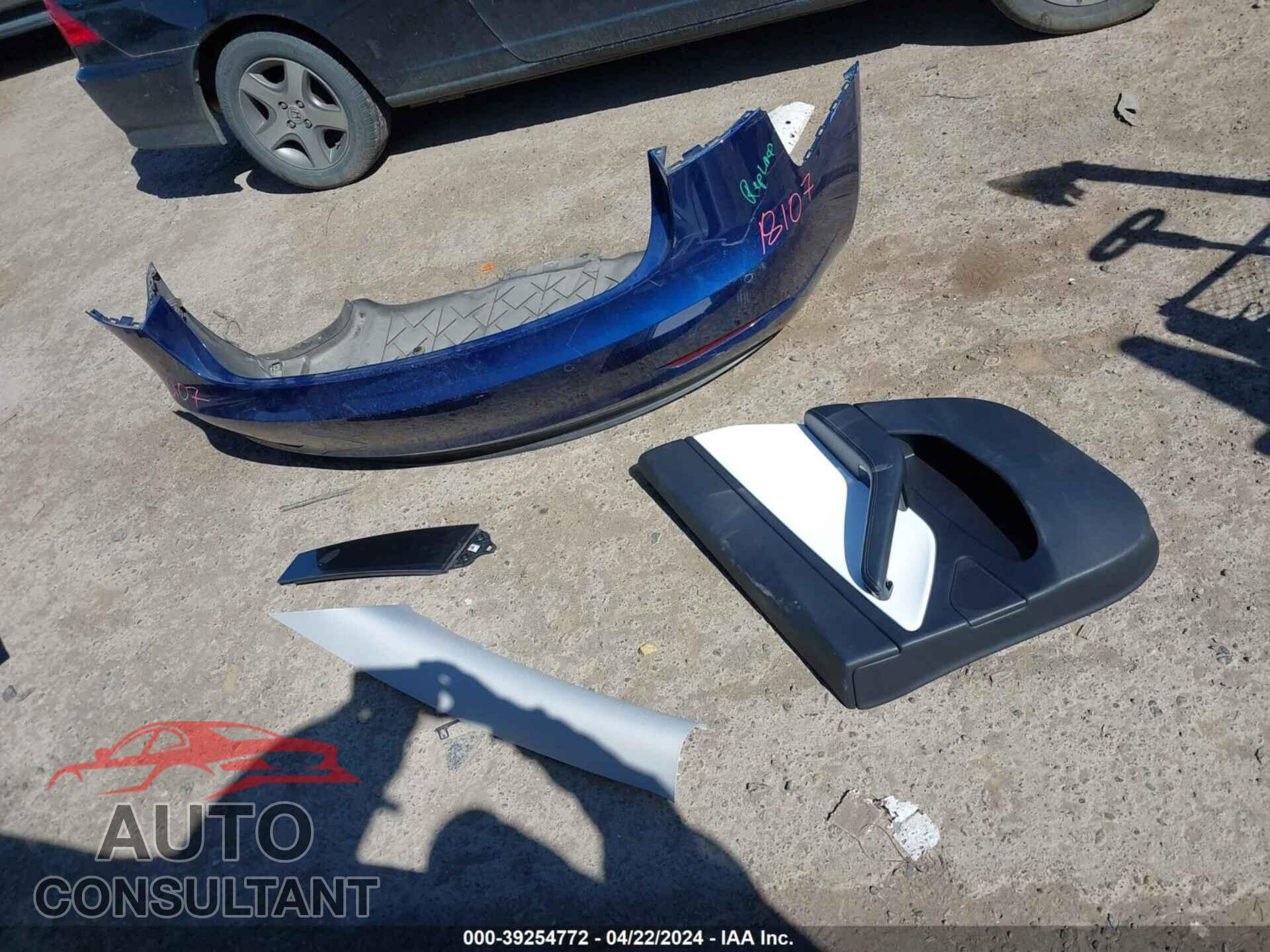 TESLA MODEL 3 2019 - 5YJ3E1EA3KF417879