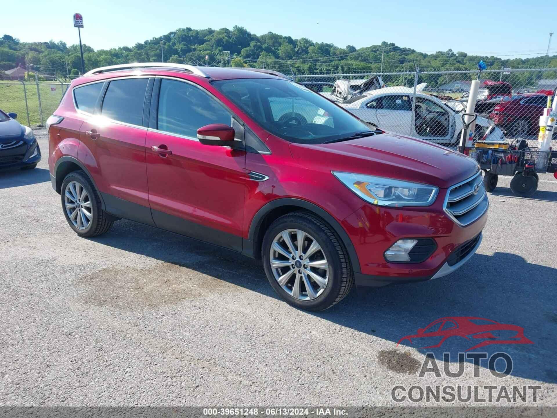 FORD ESCAPE 2017 - 1FMCU0JD7HUD51975