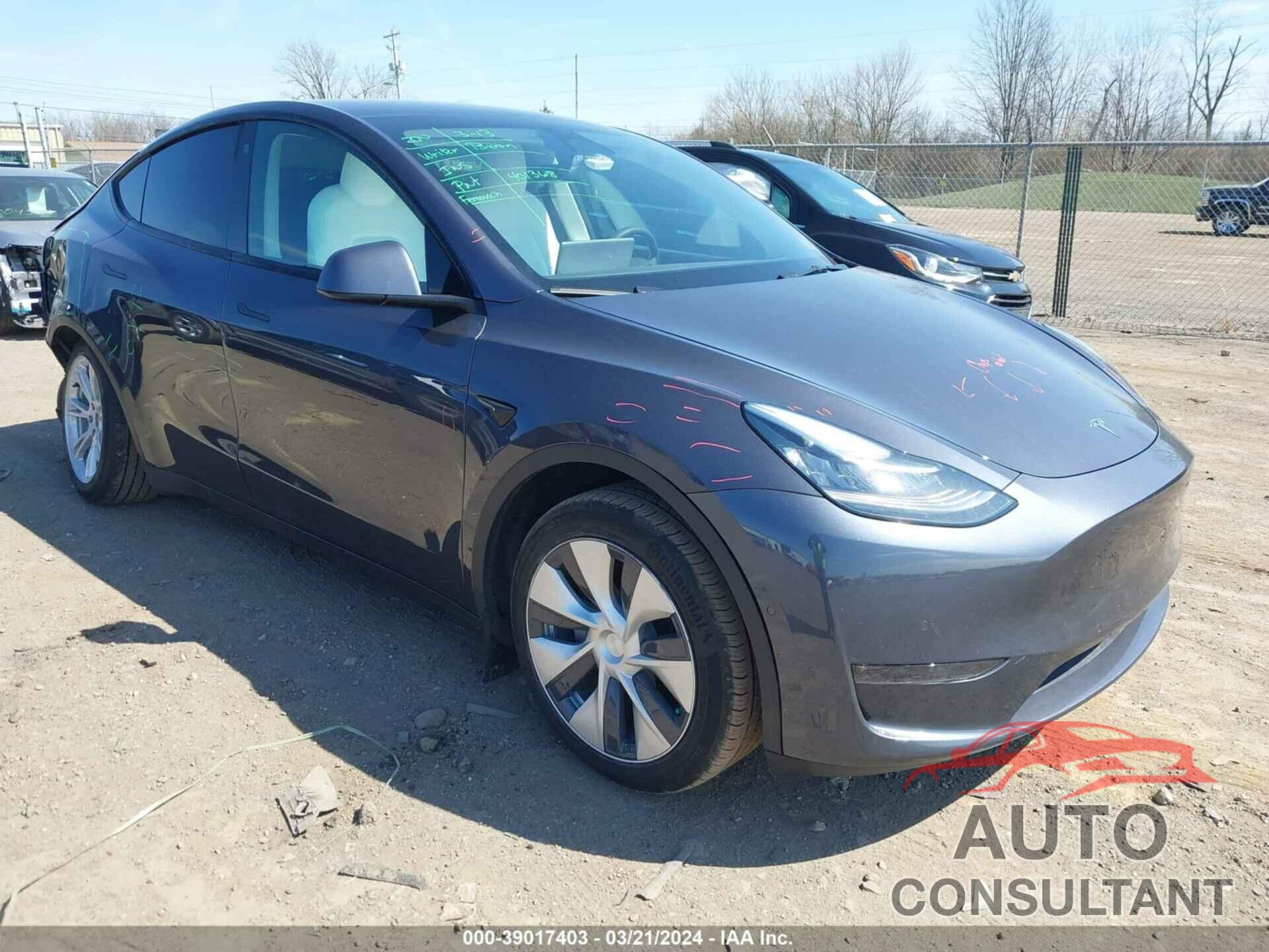 TESLA MODEL Y 2022 - 7SAYGDEE3NF401368