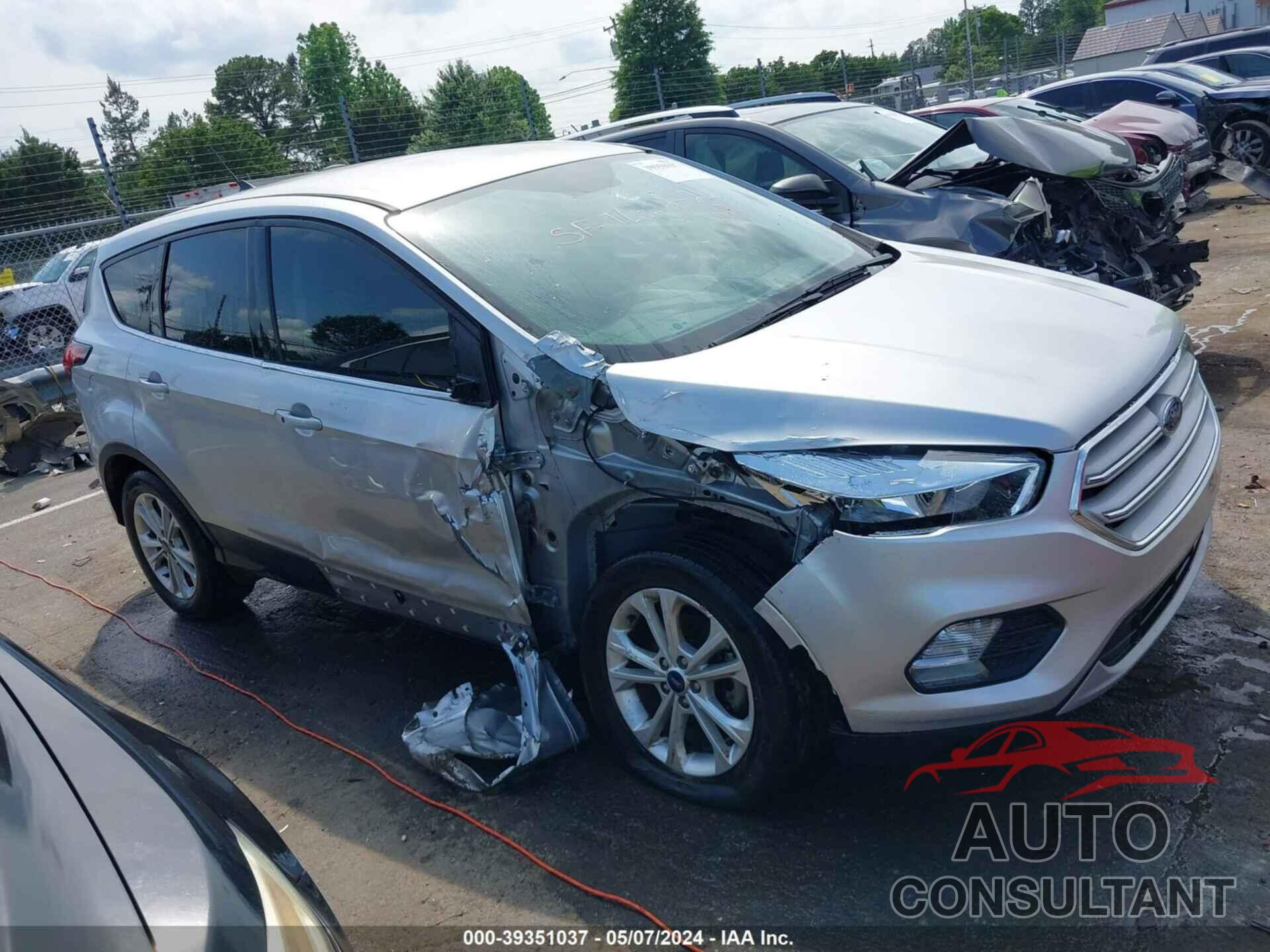 FORD ESCAPE 2019 - 1FMCU0GD1KUA64436