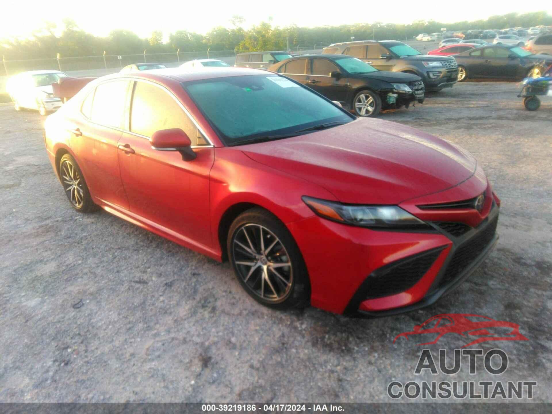 TOYOTA CAMRY 2023 - 4T1G11AK0PU120672