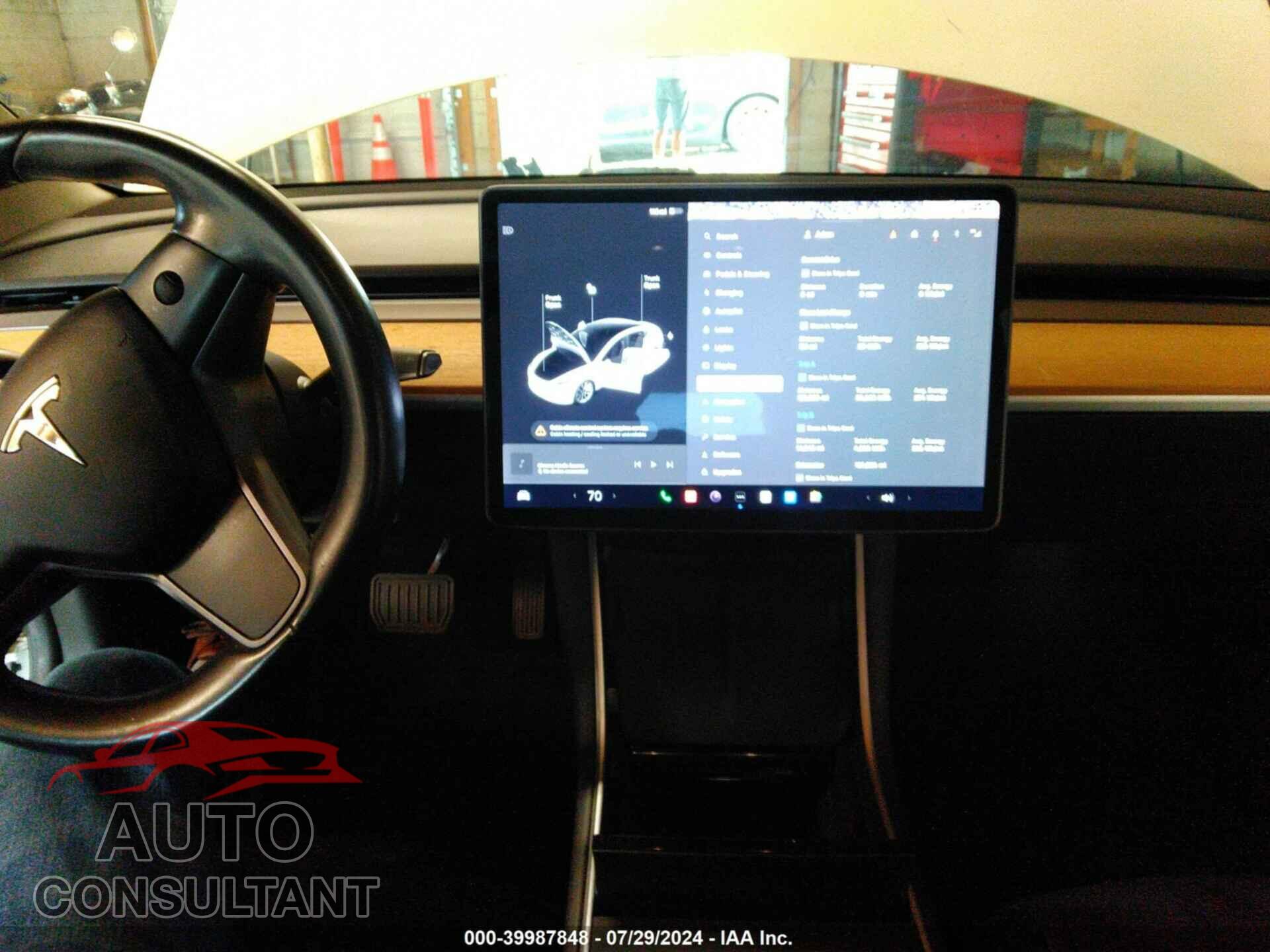TESLA MODEL 3 2017 - 5YJ3E1EA7HF003125