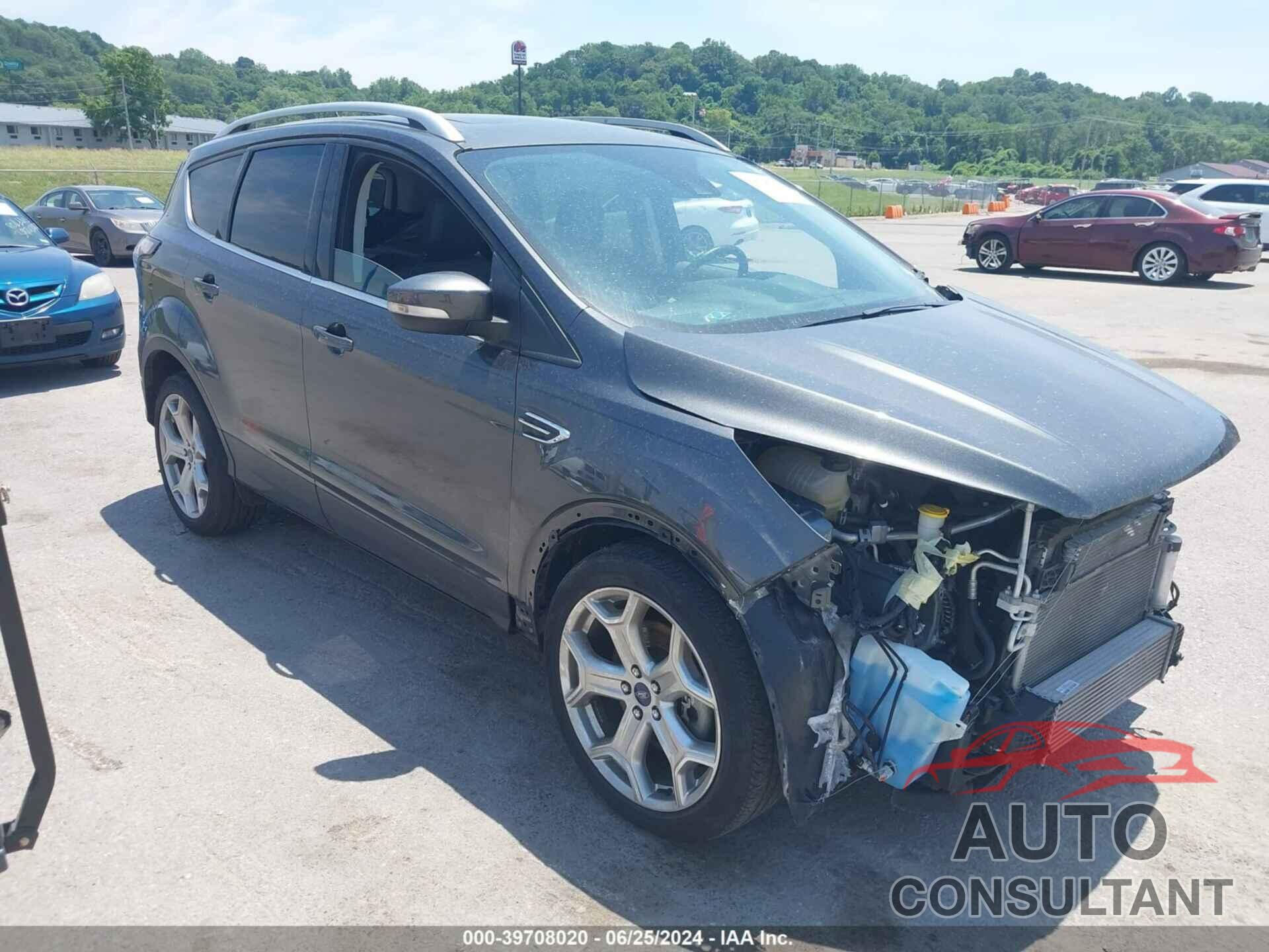 FORD ESCAPE 2018 - 1FMCU9J99JUD43804