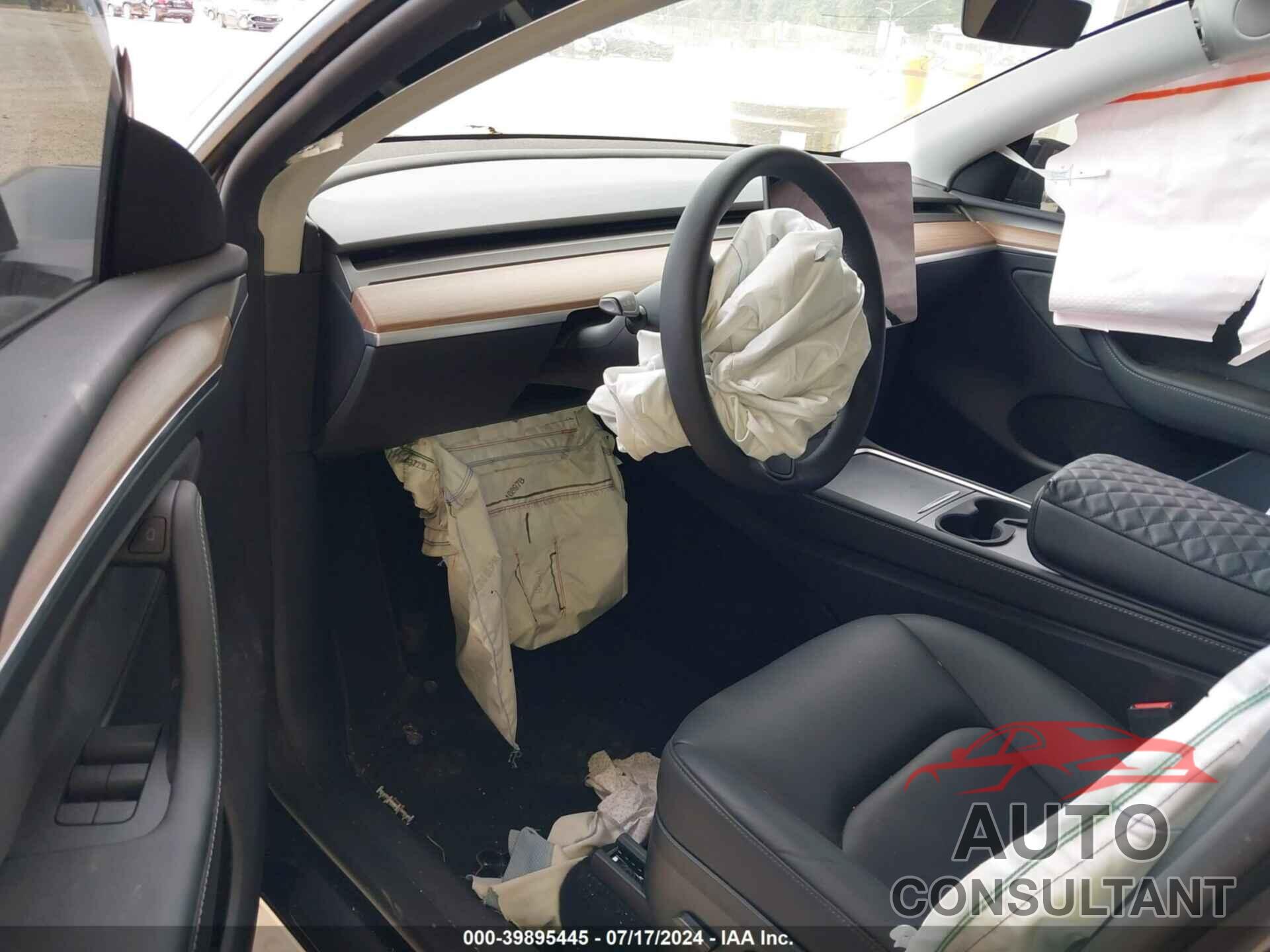 TESLA MODEL Y 2023 - 7SAYGDEE9PF880205