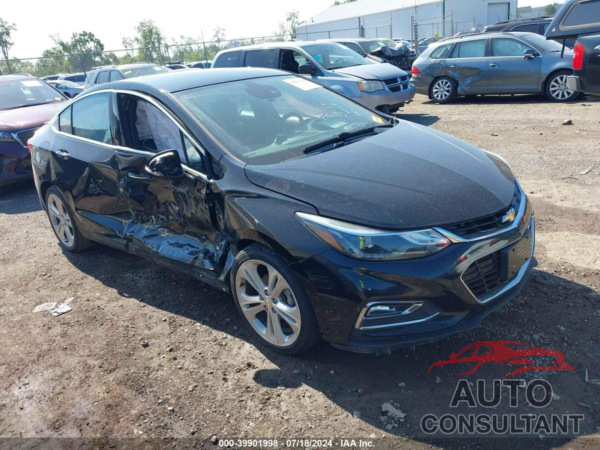 CHEVROLET CRUZE 2018 - 1G1BF5SM6J7107205