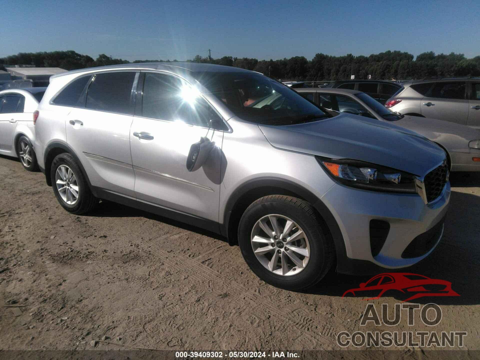KIA SORENTO 2019 - 5XYPG4A35KG571006