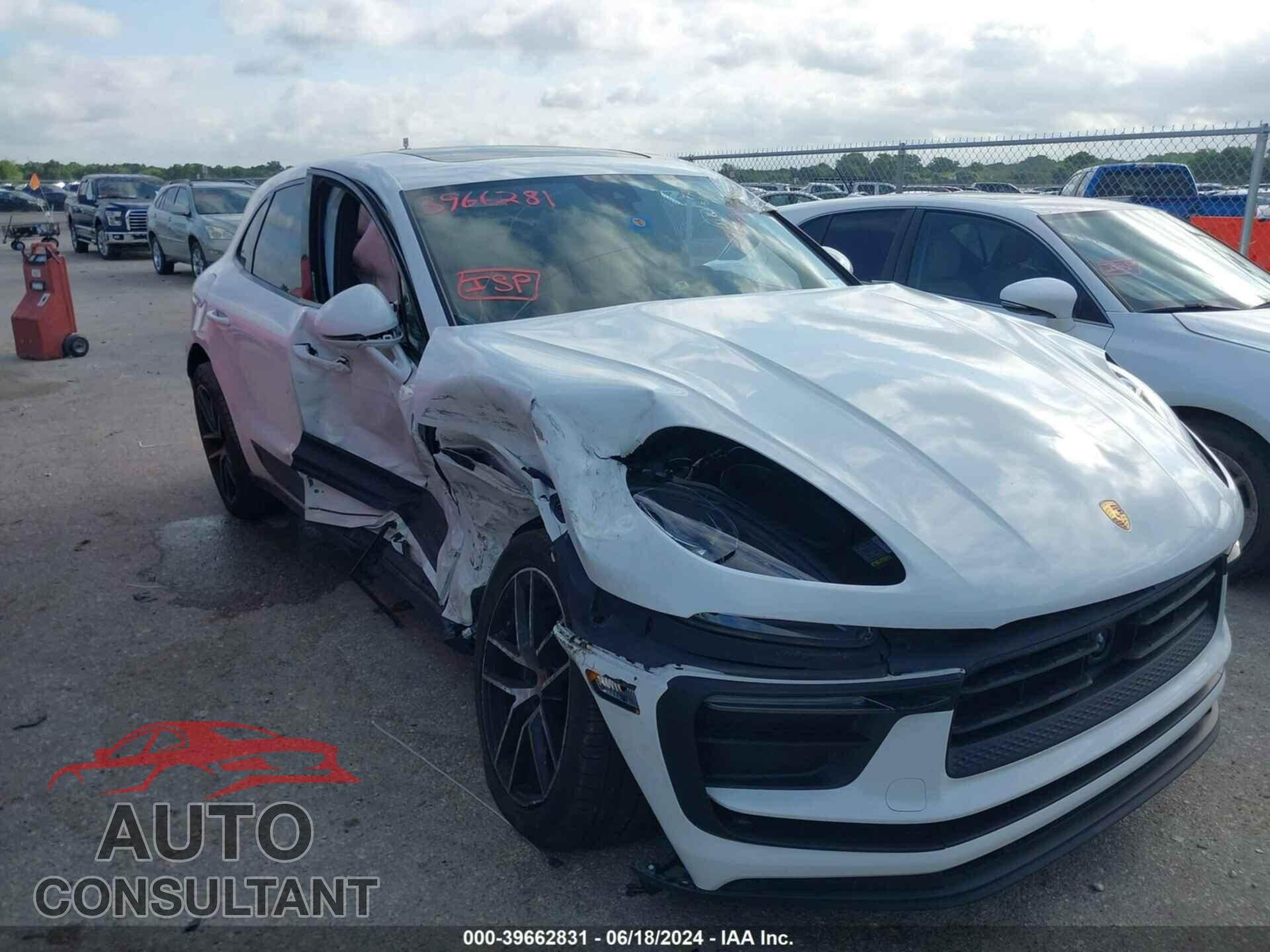 PORSCHE MACAN 2023 - WP1AA2A50PLB00727