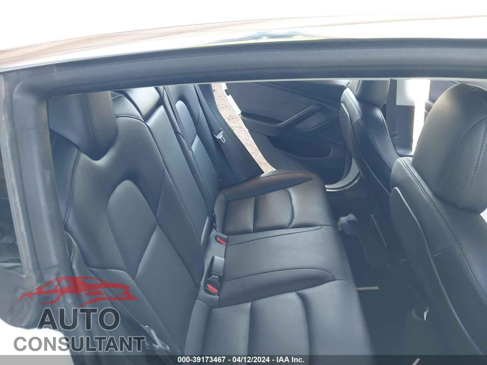 TESLA MODEL 3 2018 - 5YJ3E1EB8JF092461