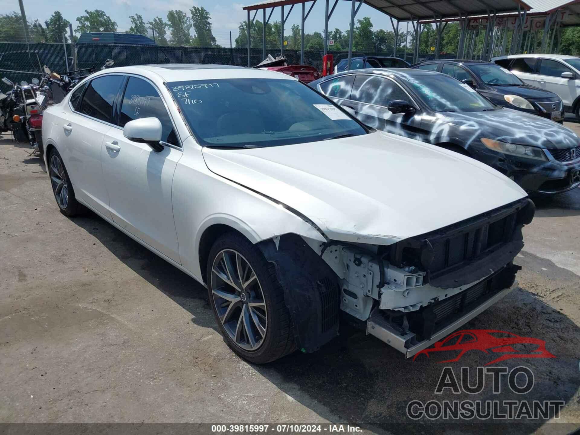 VOLVO S90 2018 - LVY982MK1JP037731